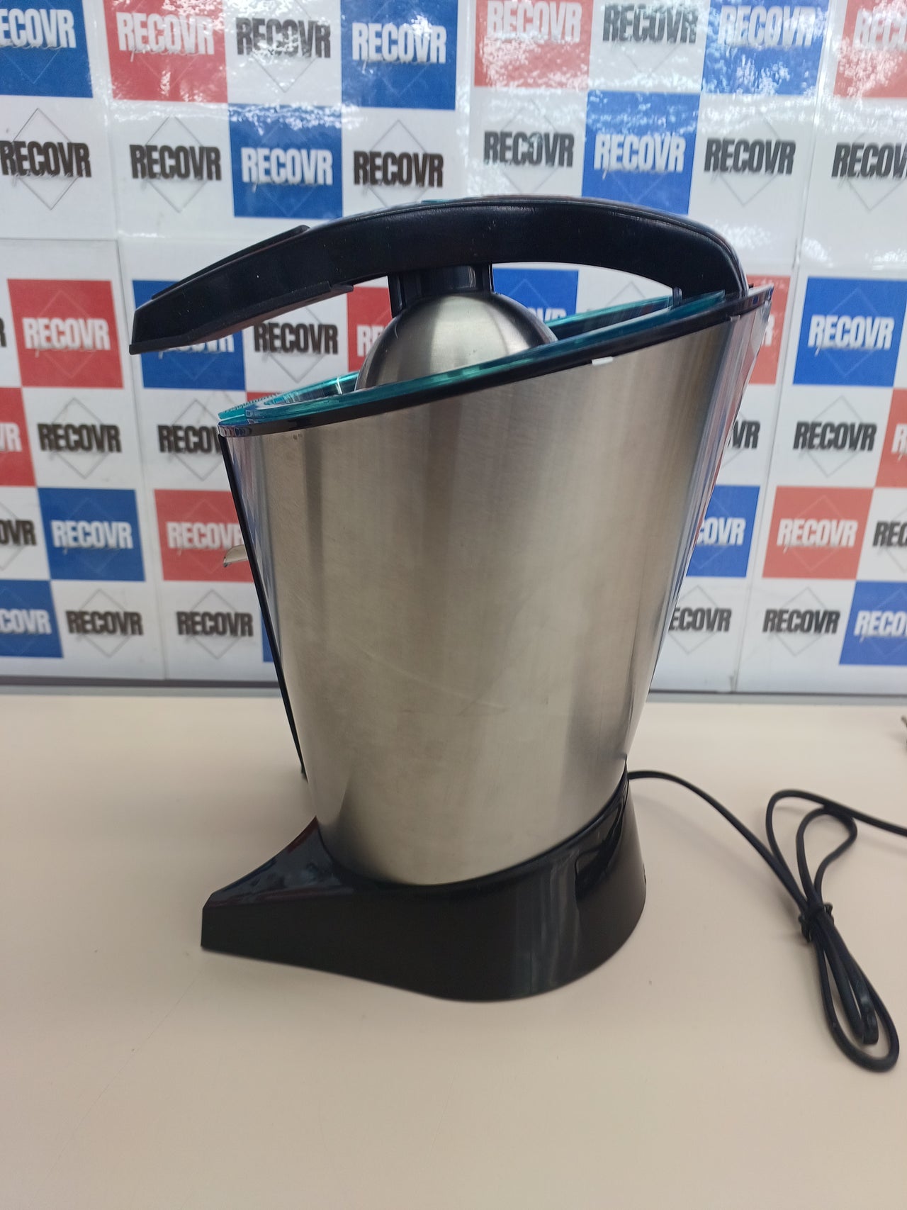 Exprimidor 600W acero inox antigoteo Cecotec
