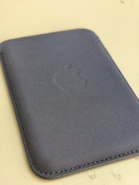 Apple Cartera MagSafe trenzada, púrpura noche