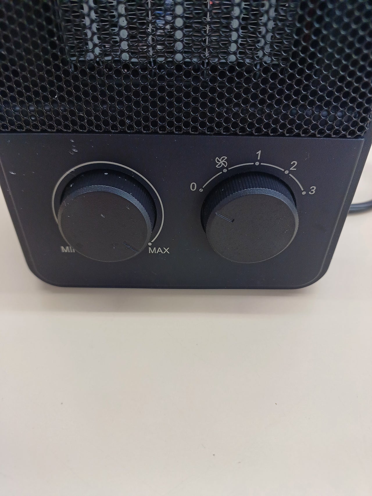 Calefactor de sobremesa BEKO, 2000 W, 4 velocidades, color negro