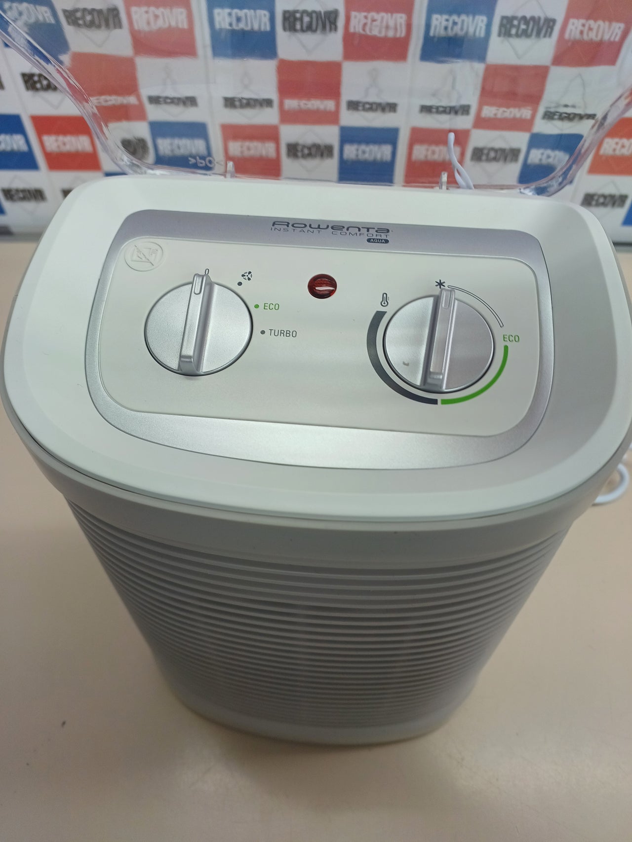 Calefactor bajo consumo hasta 2400W, 2 velocidades y aire frio