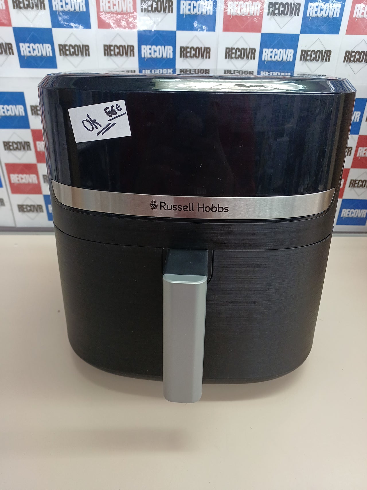 Freidora de aire XXL 8,3L silenciosa con grill - Russell Hobbs