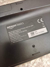 Teclado con cable USB Amazon Basics, español, negro mate