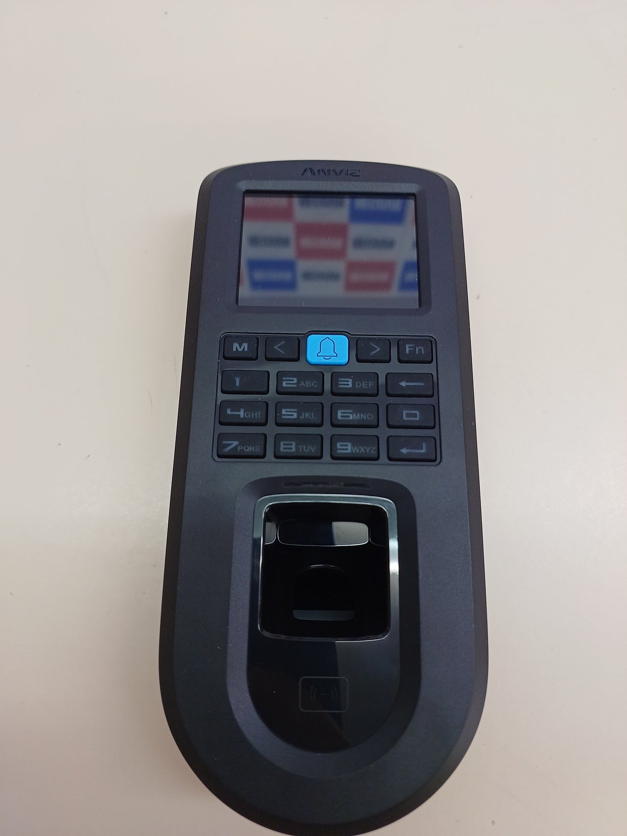 Control de Acceso Anviz VF30 Pro Biométrico, RFID, PIN – Wi-Fi, PoE, LCD 2.4", Linux