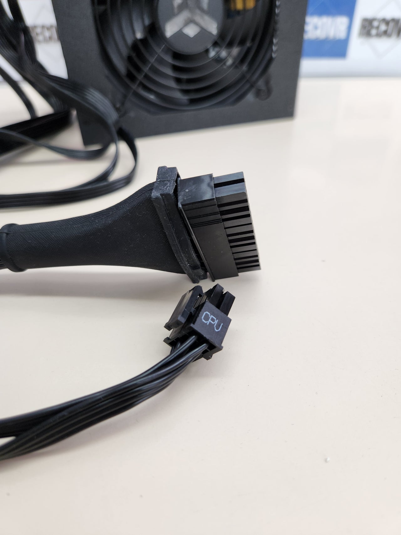 Fuente de Alimentación 750W 80+ Bronze Itek