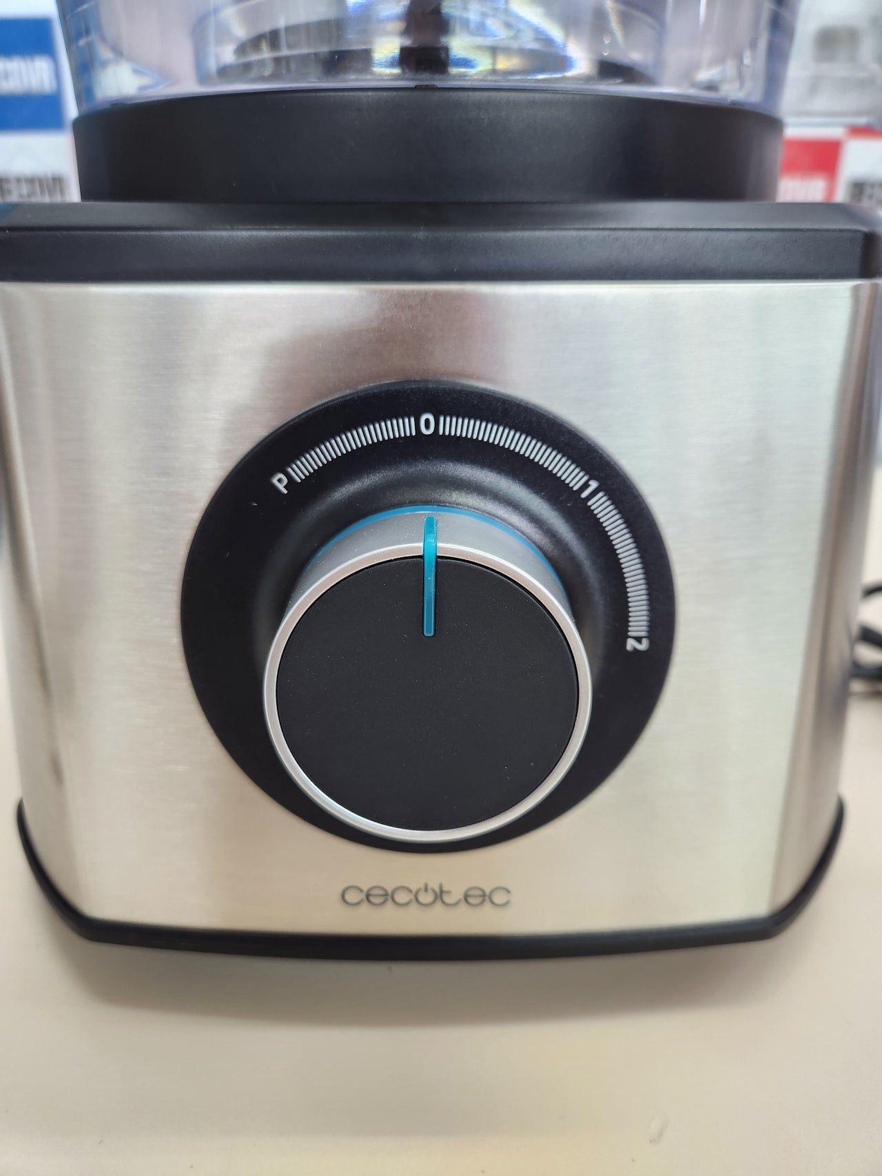 Procesador alimentos 2000W, 3.5L Paprika 1300, Acero Inoxidable, Bowl, 2 Velocidades, 3 Discos de corte, 1 Cuchilla para picar y 1 para amasar Cecotec