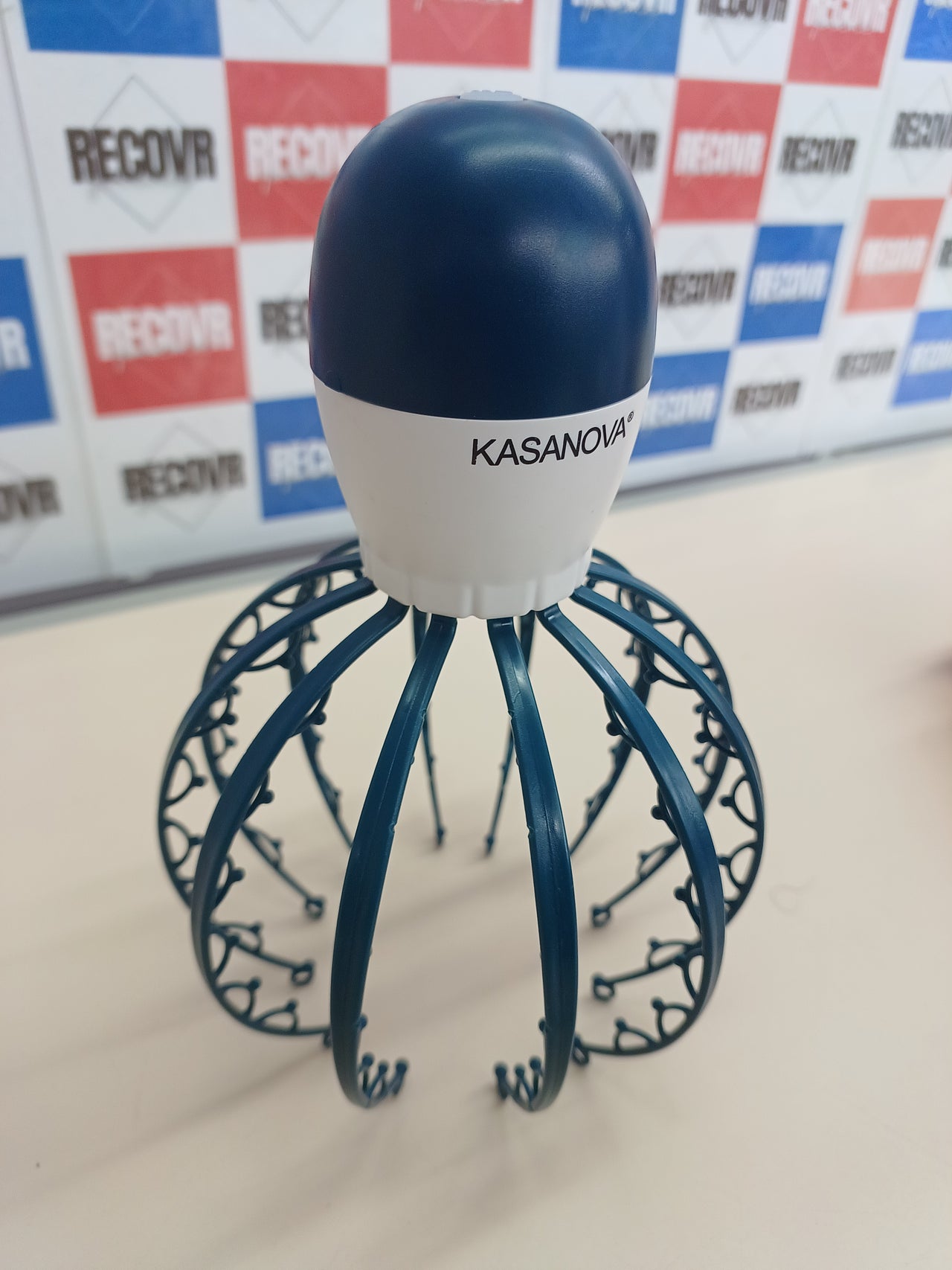 Regenerador de Masaje Cabeza en Forma de Araña Recargable