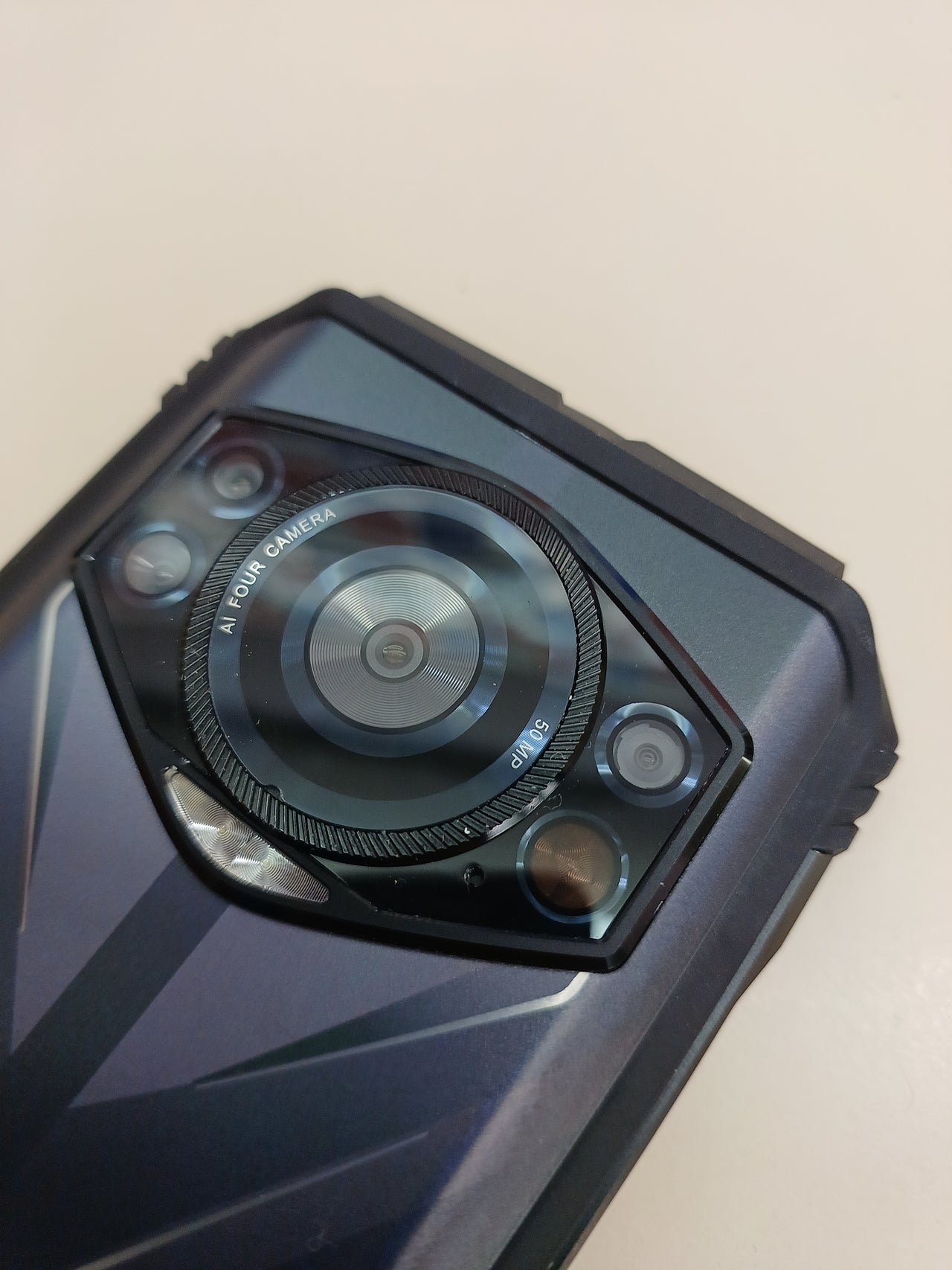 Móvil Resistente Android 14 2024, 20GB + 512GB DOOGEE S118