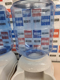 Dispensador agua mascotas 2,5 galones – Amazon Basics