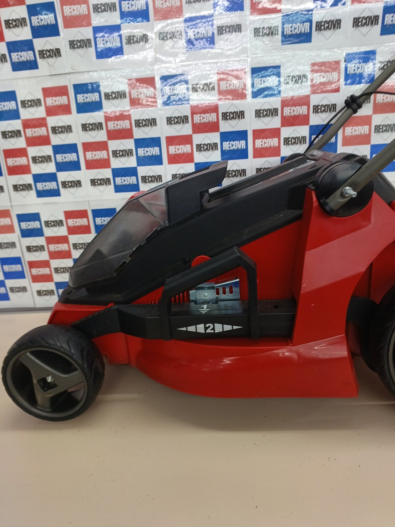 Cortacésped 36V 43cm brushless 600m² mulching Einhell