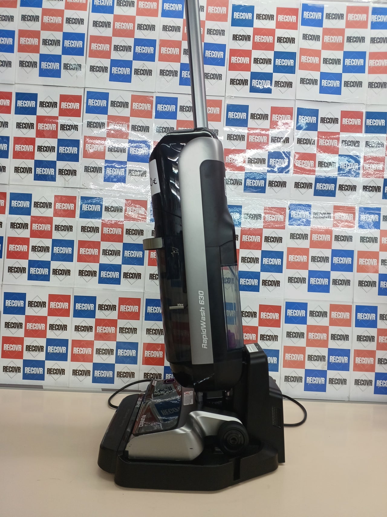 Aspiradora fregona sin cable 21600 Pa 38 min autolimpieza Eureka