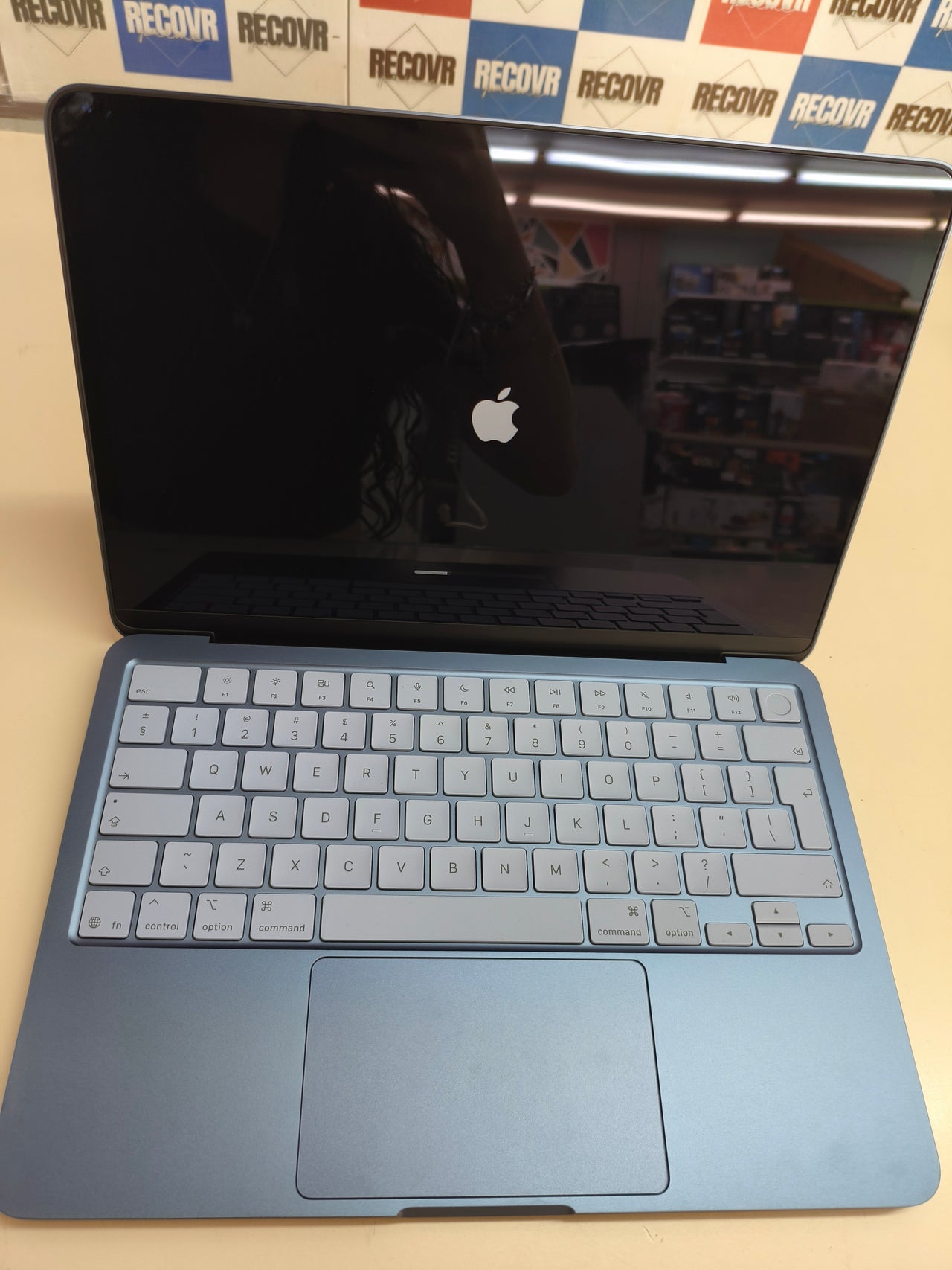 MacBook Neo 13 pulgadas A18 PRO 512GB - Apple