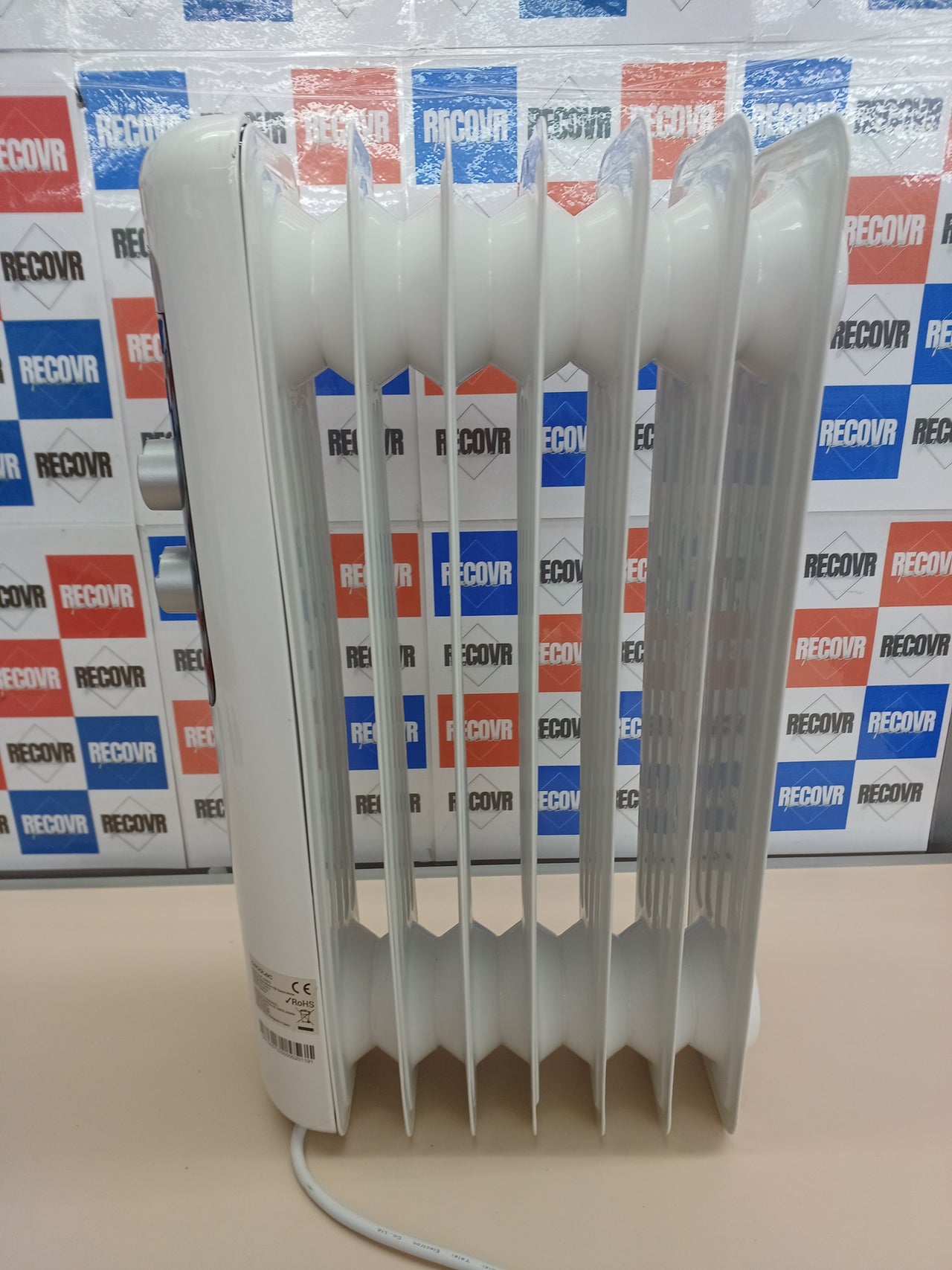 Radiador aceite 1500W 7 módulos bajo consumo - Cecotec