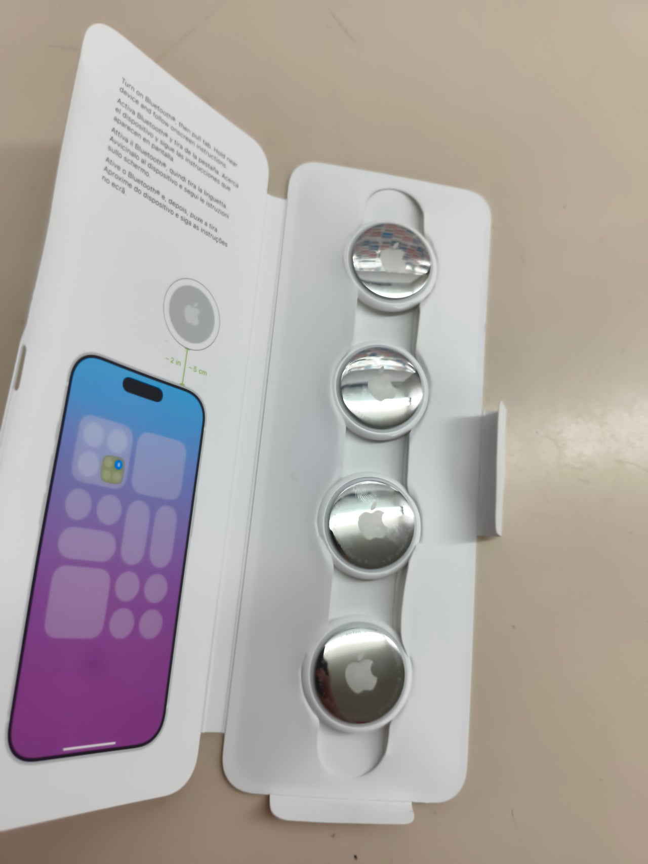 Apple airtags pack 4  localizadores  2ª gen para llaves y objetos