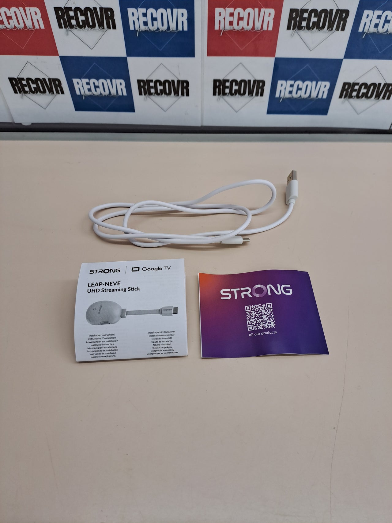TV Stick STRONG Leap-Neve Google TV 4K UHD 2GB RAM+16GB Almacenamiento