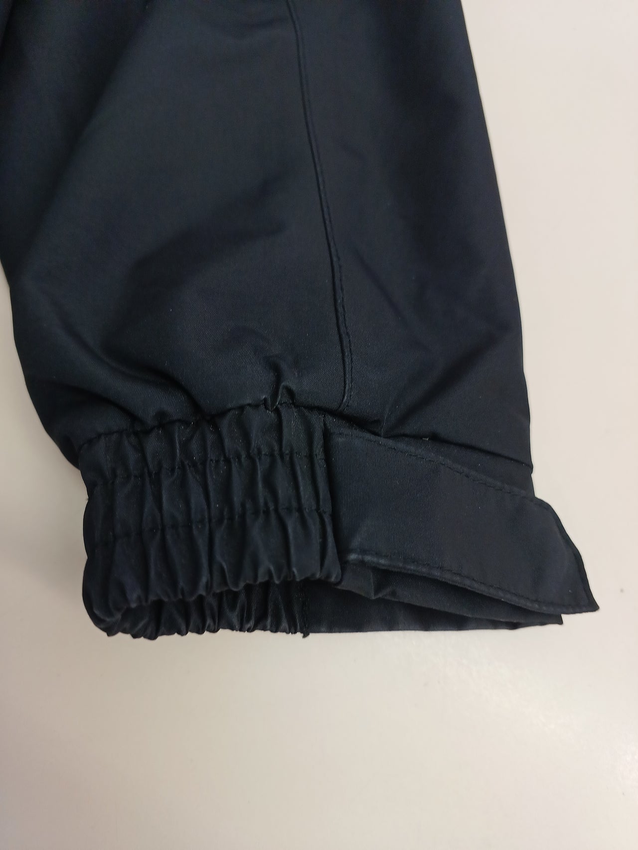 Chaqueta Impermeable talla M regular para Hombre con Helly Tech – Ideal para Uso Diario y Actividades Marítimas