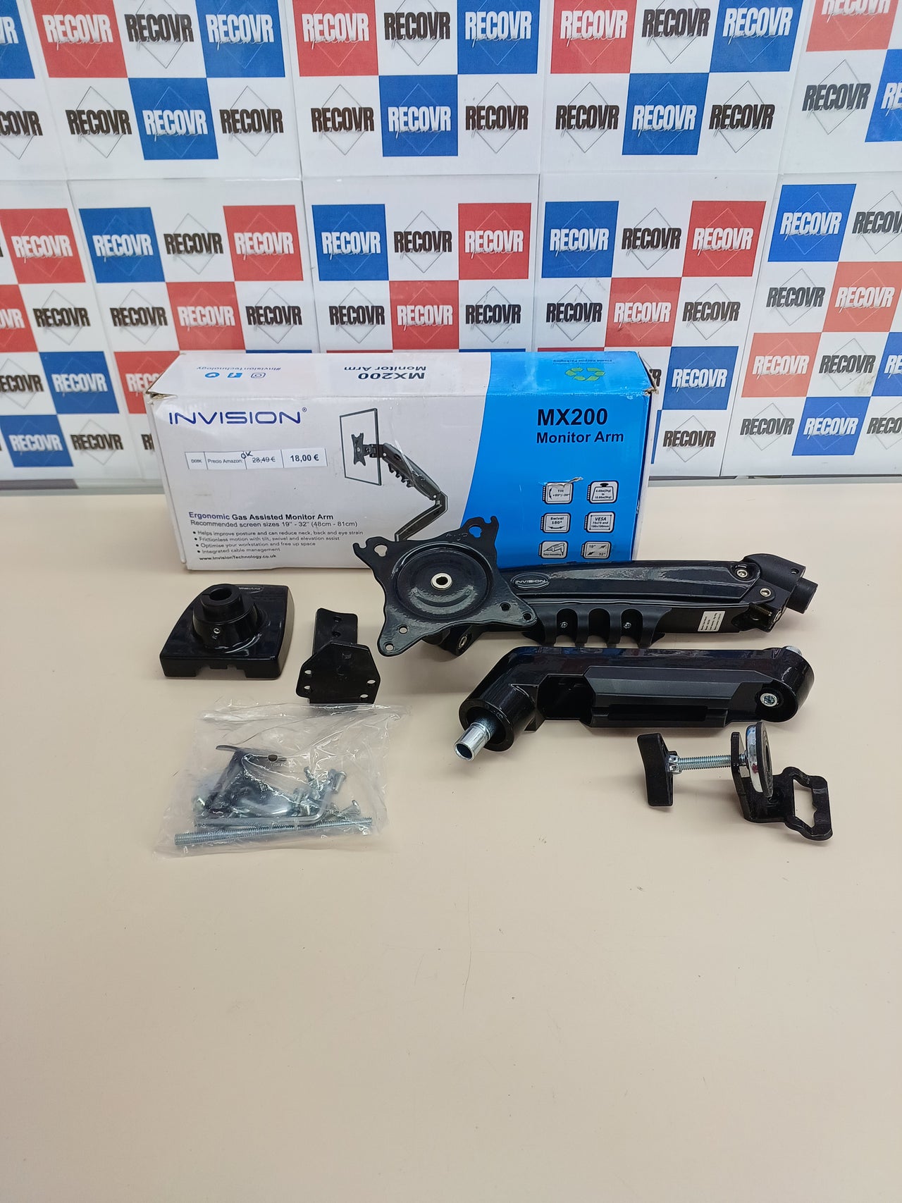 Soporte Monitor Invision MX200 19-32" Ajustable
