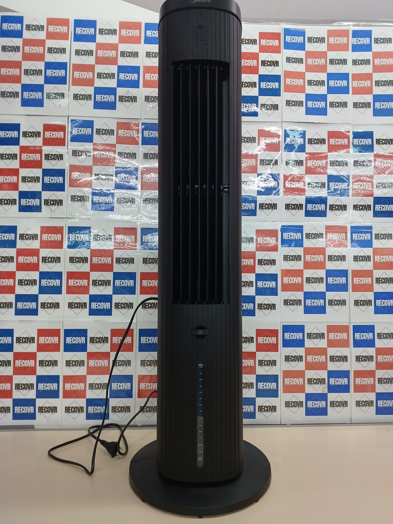 Enfriador de aire refrigerado por agua Midea MAC25JRB