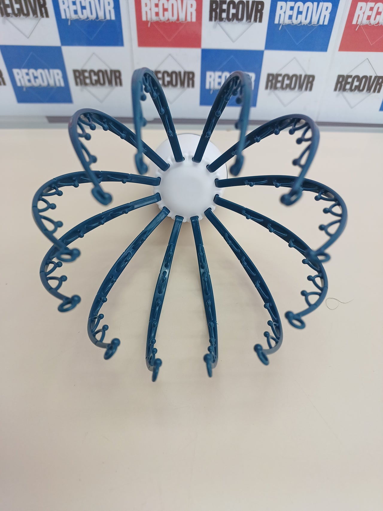 Regenerador de Masaje Cabeza en Forma de Araña Recargable