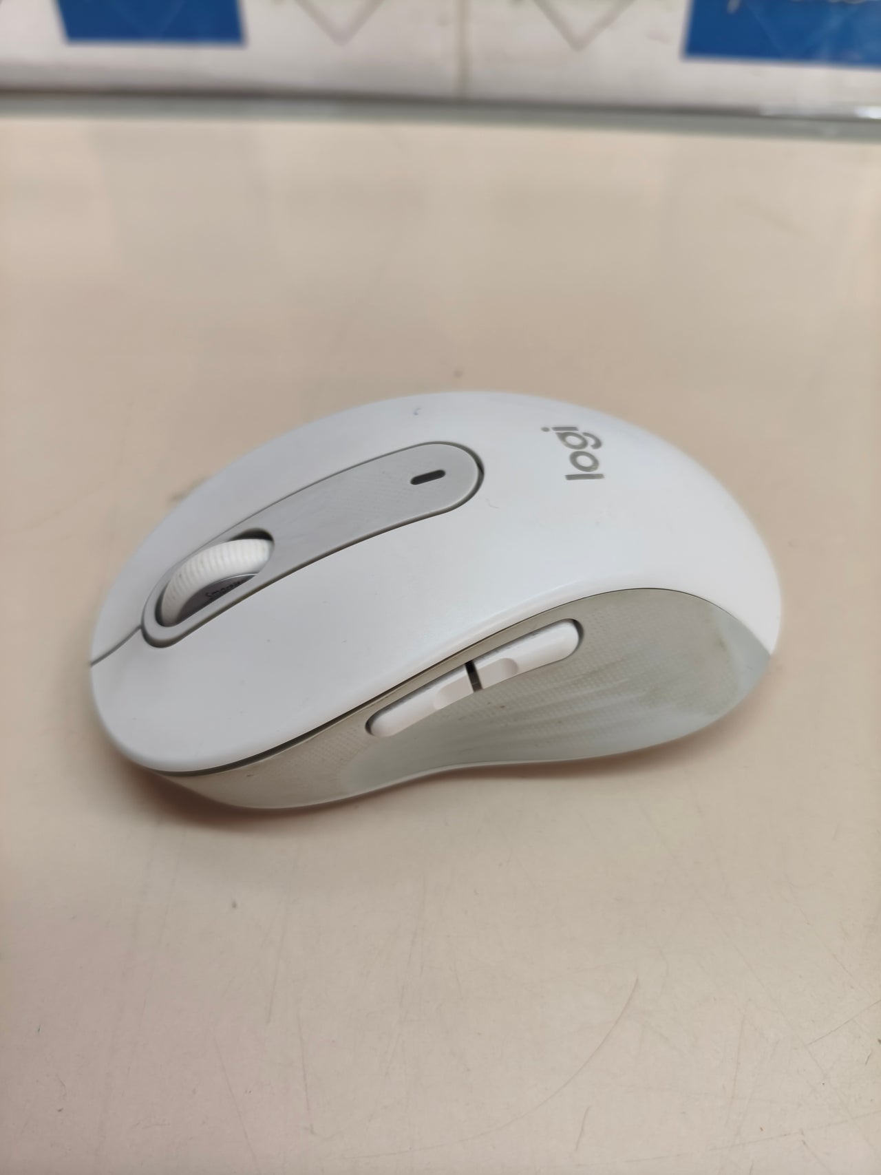 Ratón inalámbrico Logitech Signature M650 L, blanco