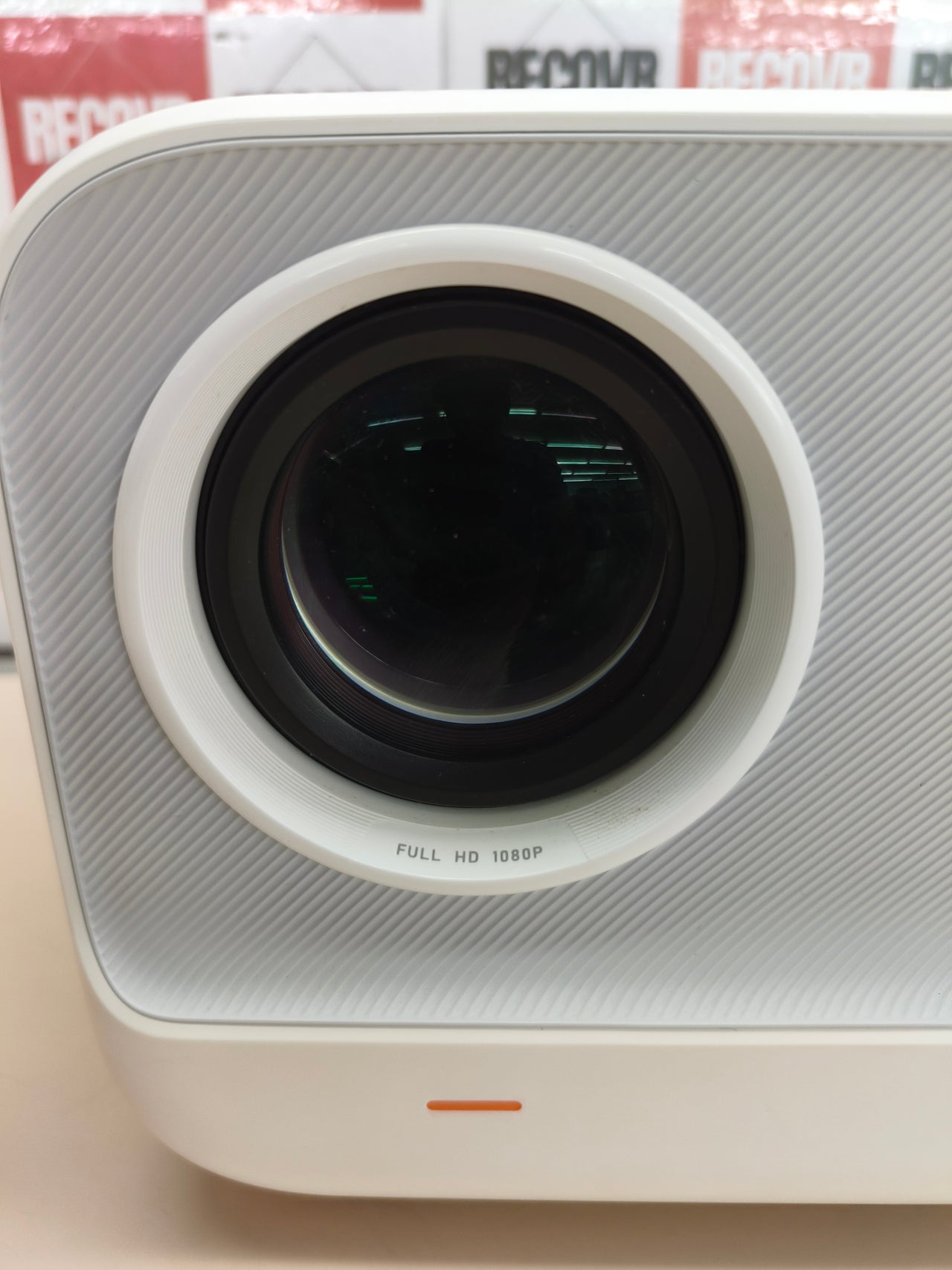Proyector portátil YABER Full HD con WiFi 6