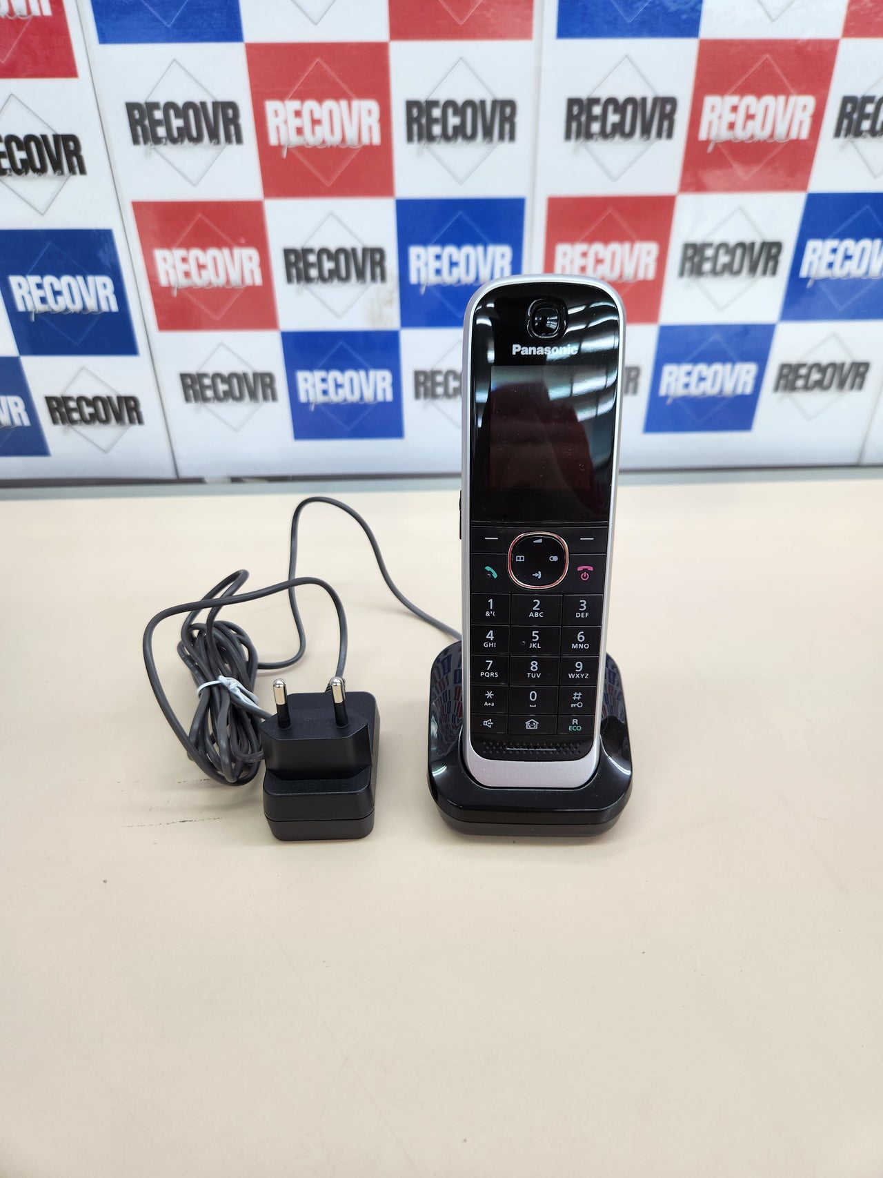Teléfono Fijo Inalámbrico Altavoz SMS 250 entradas Panasonic KX-TGJ322