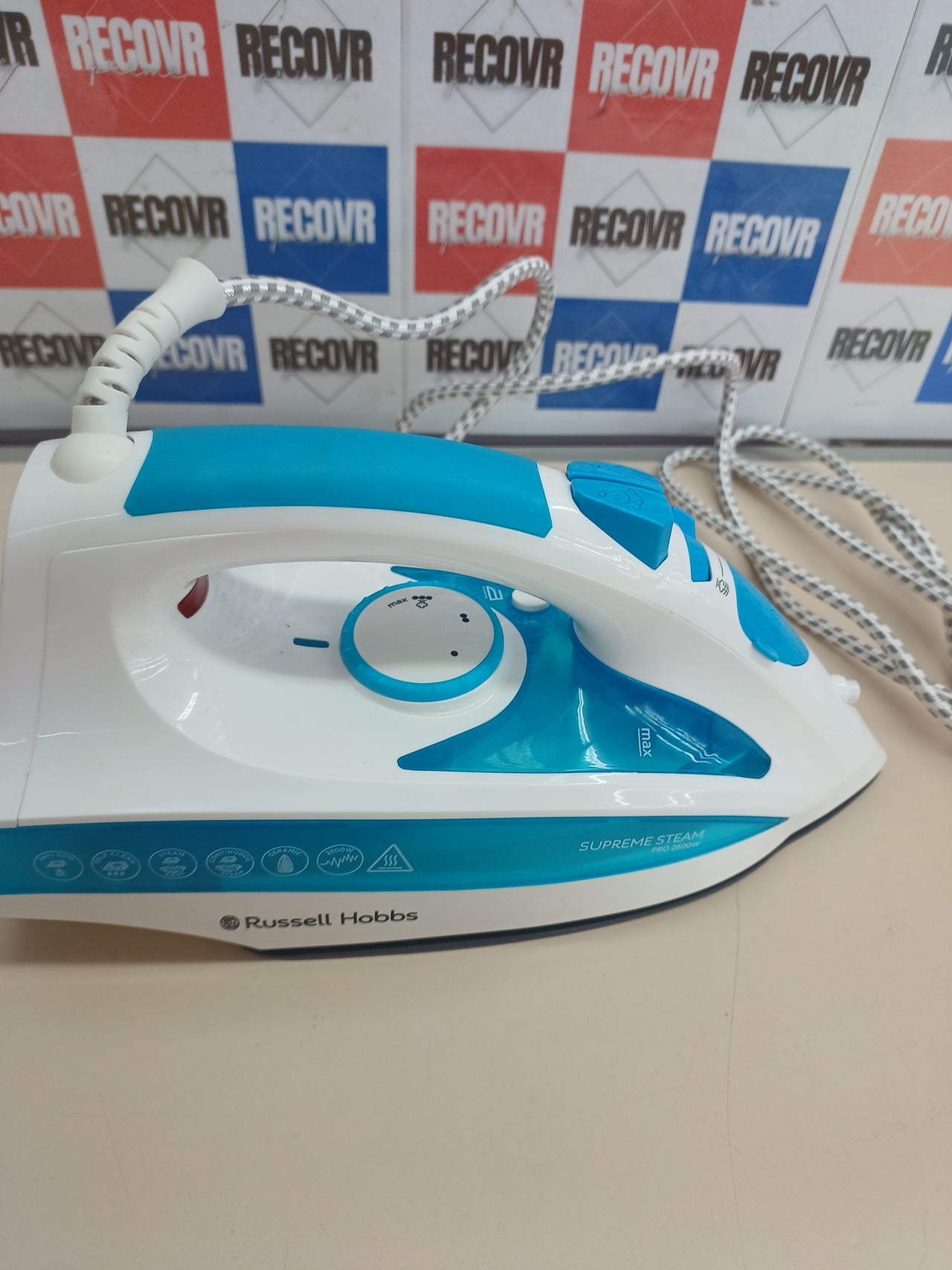 Plancha 2600W cerámica 210g vapor Russell Hobbs