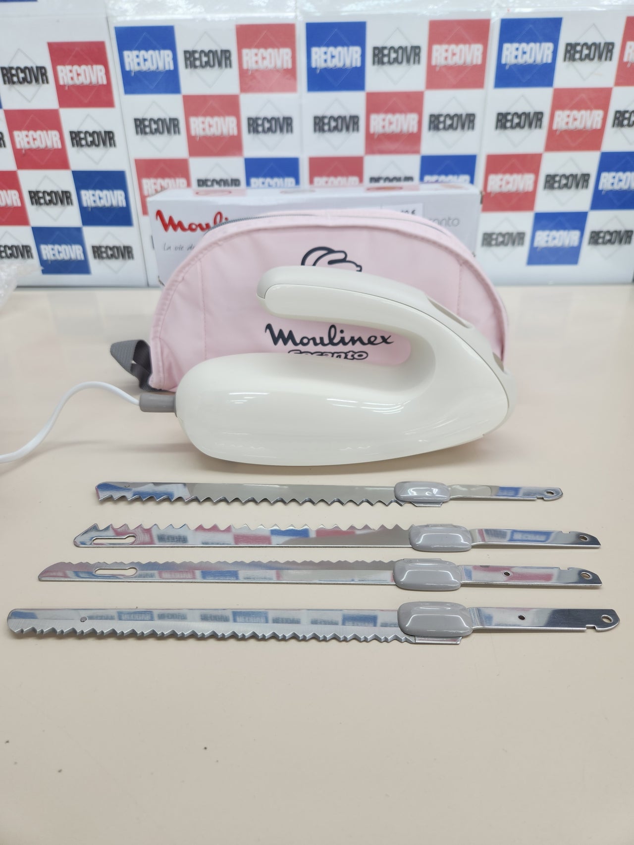 Cuchillo eléctrico 100W, con botón de eyección de las cuchillas, acero inoxidable, blanco Moulinex Secanto DJAC41