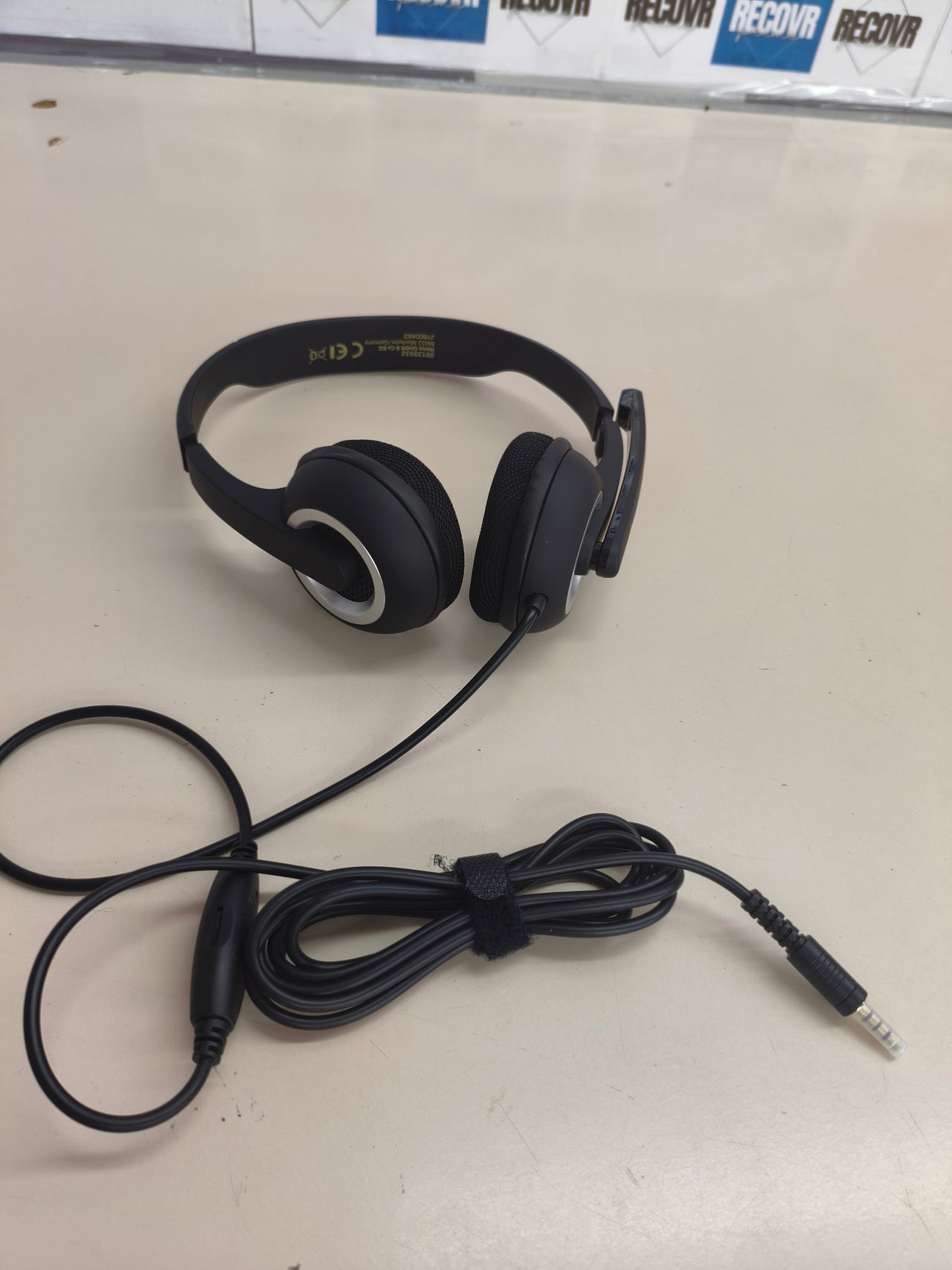 Auriculares de oficina con micrófono y jack 3,5 mm