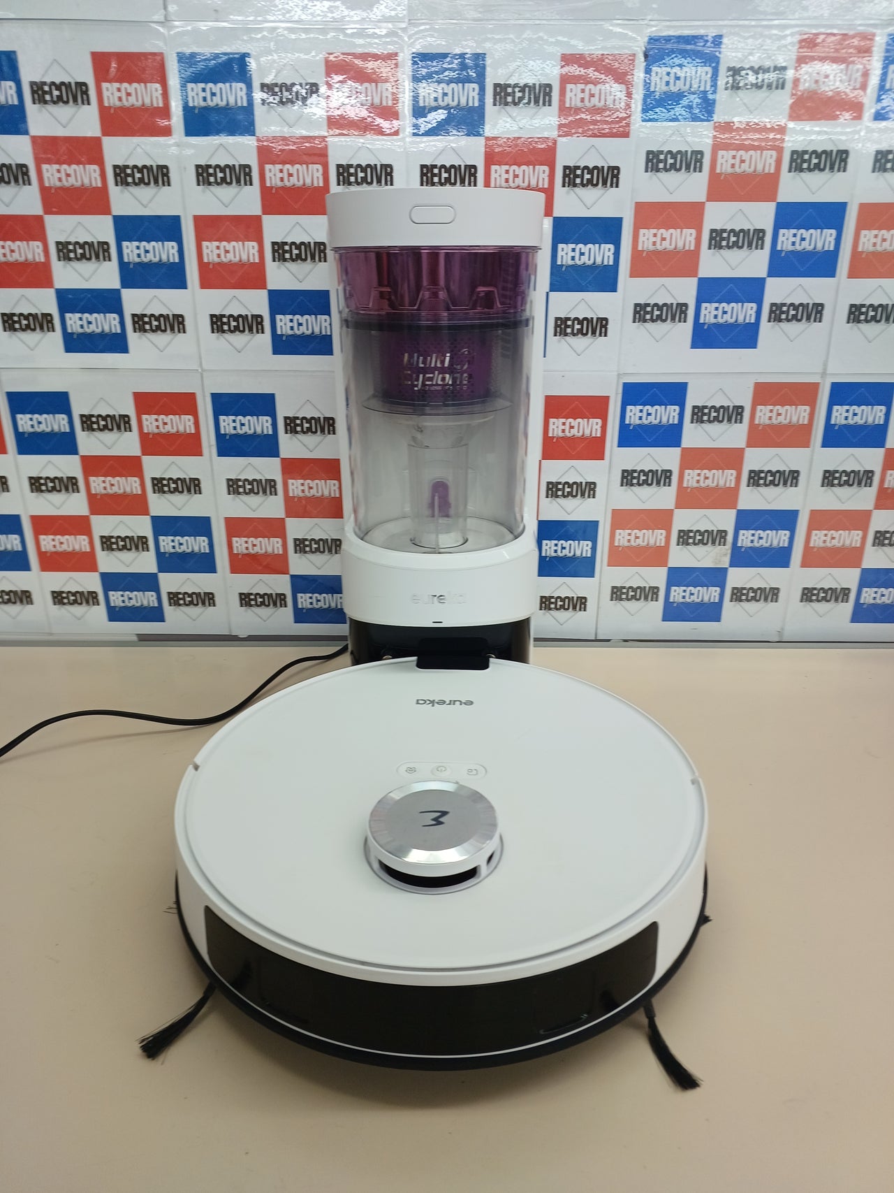 Robot aspirador 4000 Pa LiDAR 180 min autovaciado Eureka