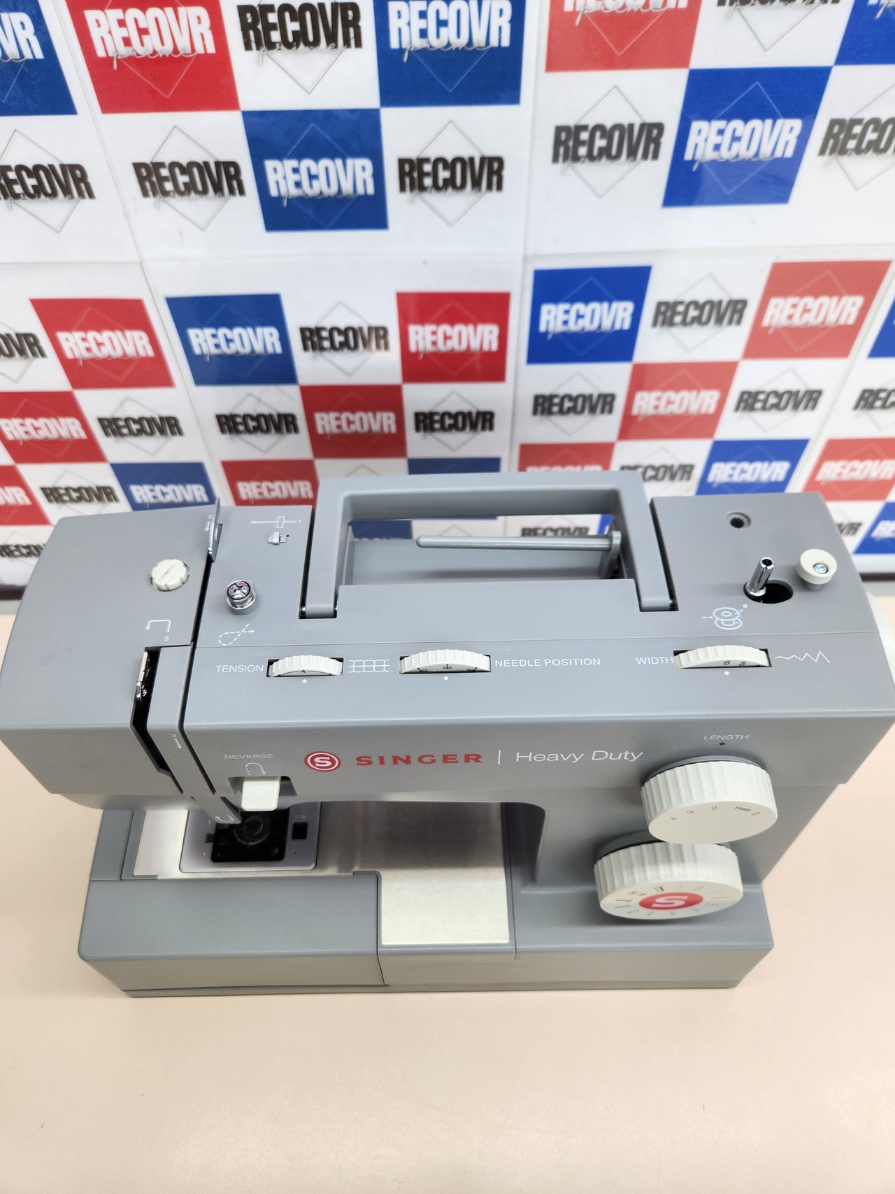 Maquina de Coser Mecánica Singer Heavy Duty 4411
