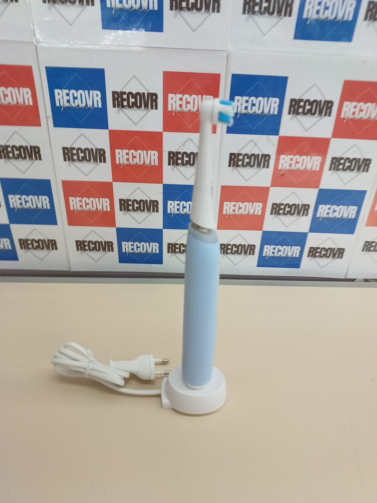 Cepillo dental eléctrico recargable iO 3N Oral-B
