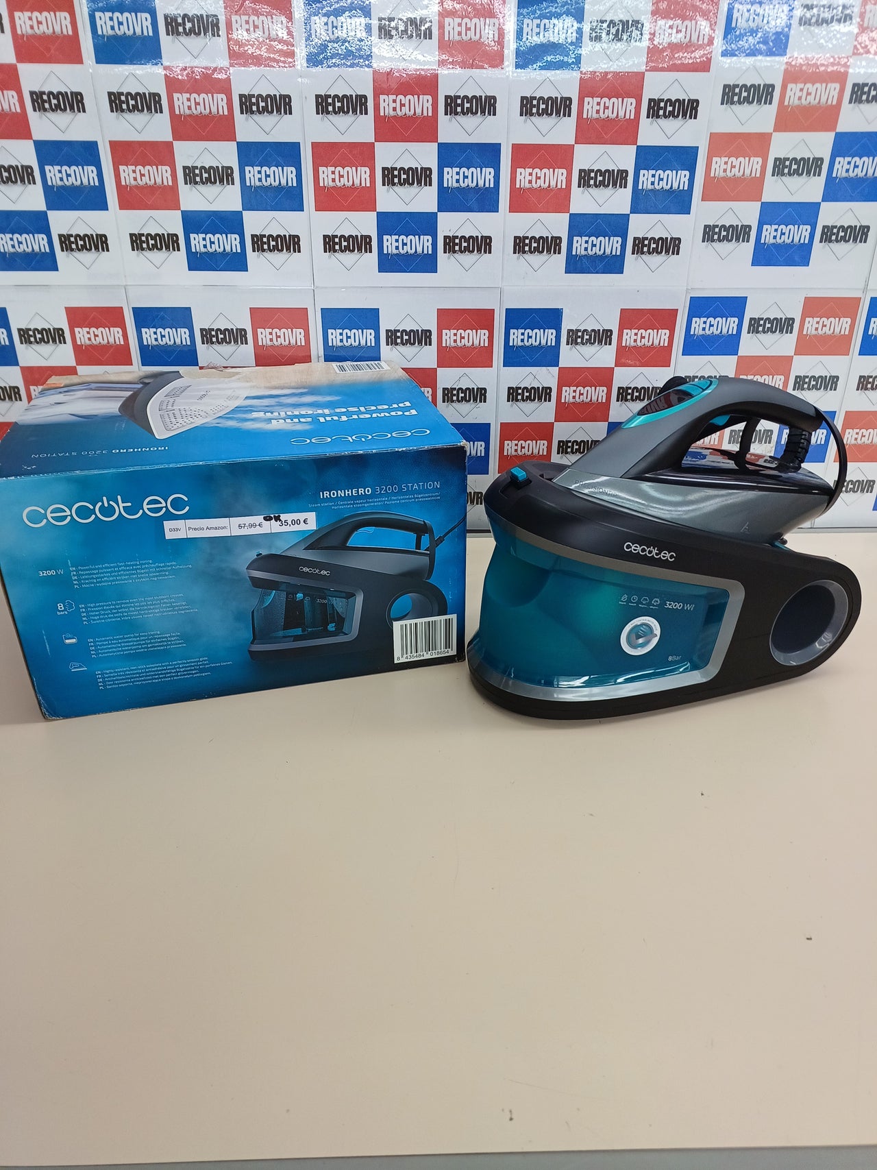 Centro planchado 3200 W 8 bares vapor continuo y turbo - Cecotec