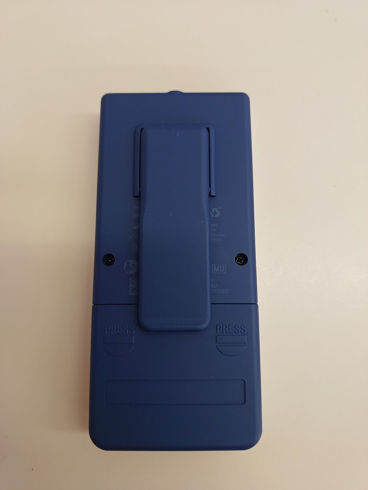Electroestimulador 115 programas TENS/EMS 4 canales TESMED Max 830