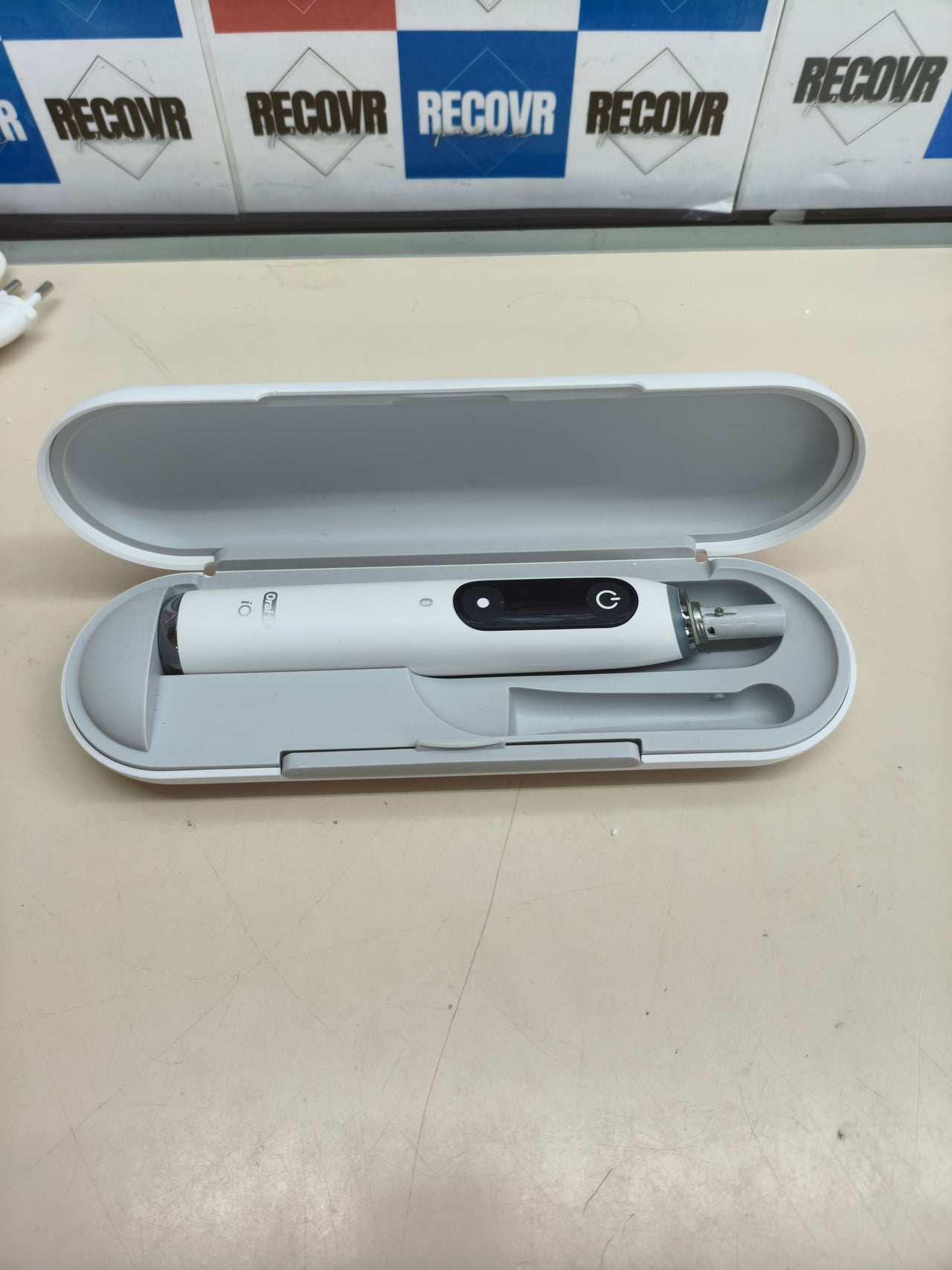 Cepillo de dientes eléctrico Oral-B iO 9.