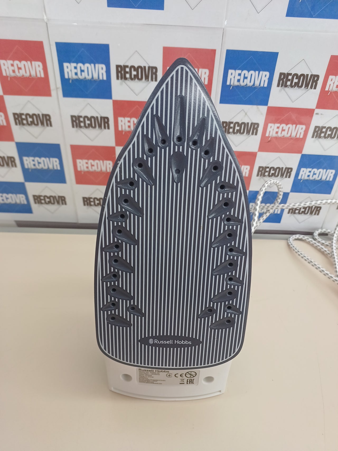 Plancha 2600W cerámica 210g vapor Russell Hobbs