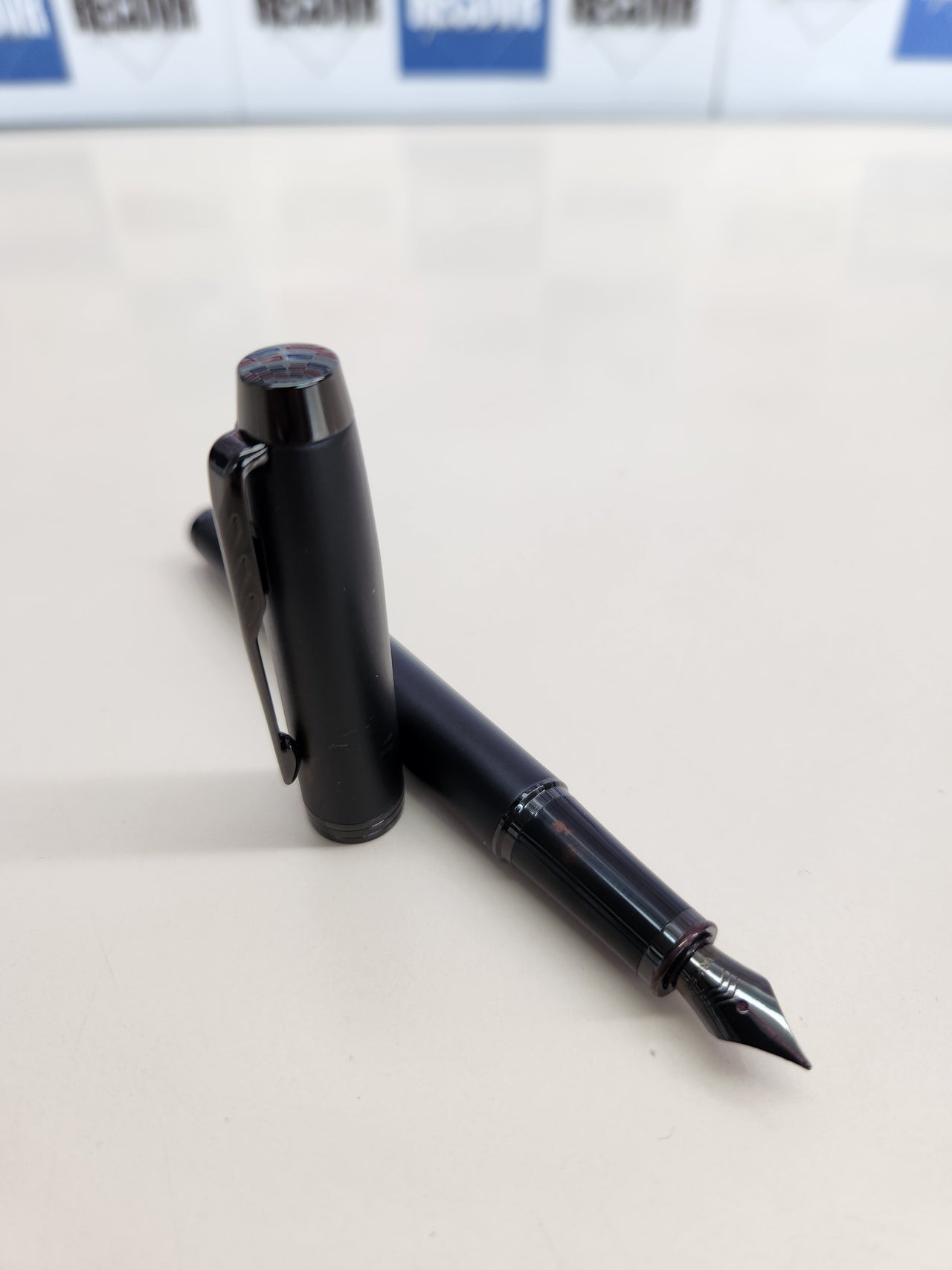 Pluma estilográfica | Negro mate con adornos negros Punta fina Parker IM
