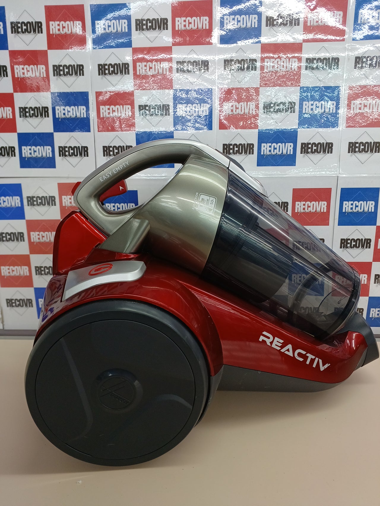 Aspirador sin bolsa 800W  Hoover - Reactiv RC25