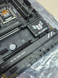 Placa base ASUS TUF GAMING B850-PLUS WIFI ATX para AMD Ryzen DDR5