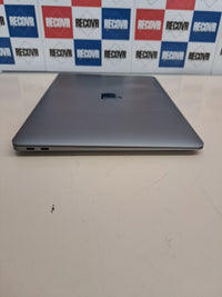 MacBook Air 13” M1 8GB 512GB gris espacial Apple