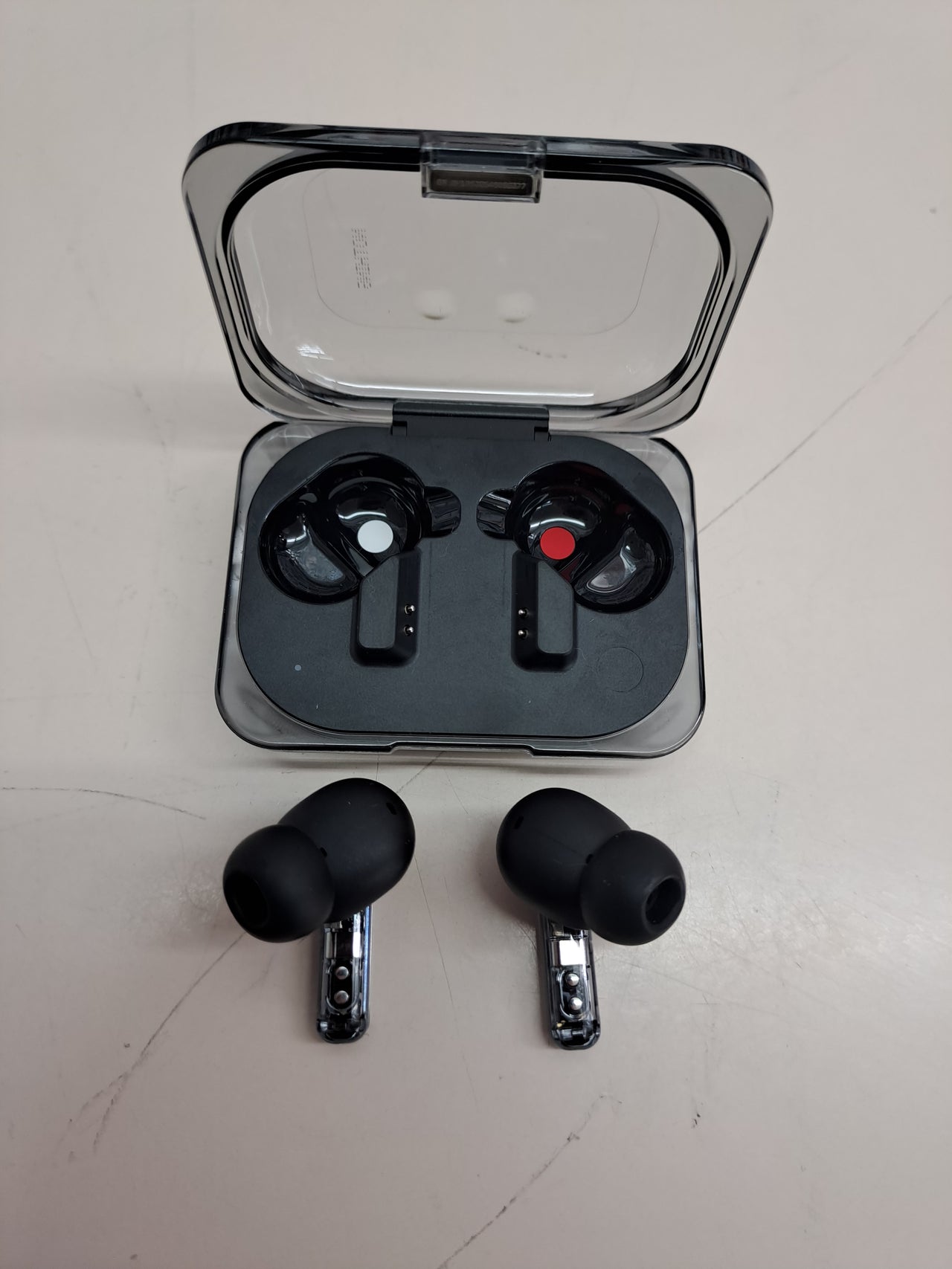 Auriculares Bluetooth ANC con ChatGPT Nothing Ear (a) negros
