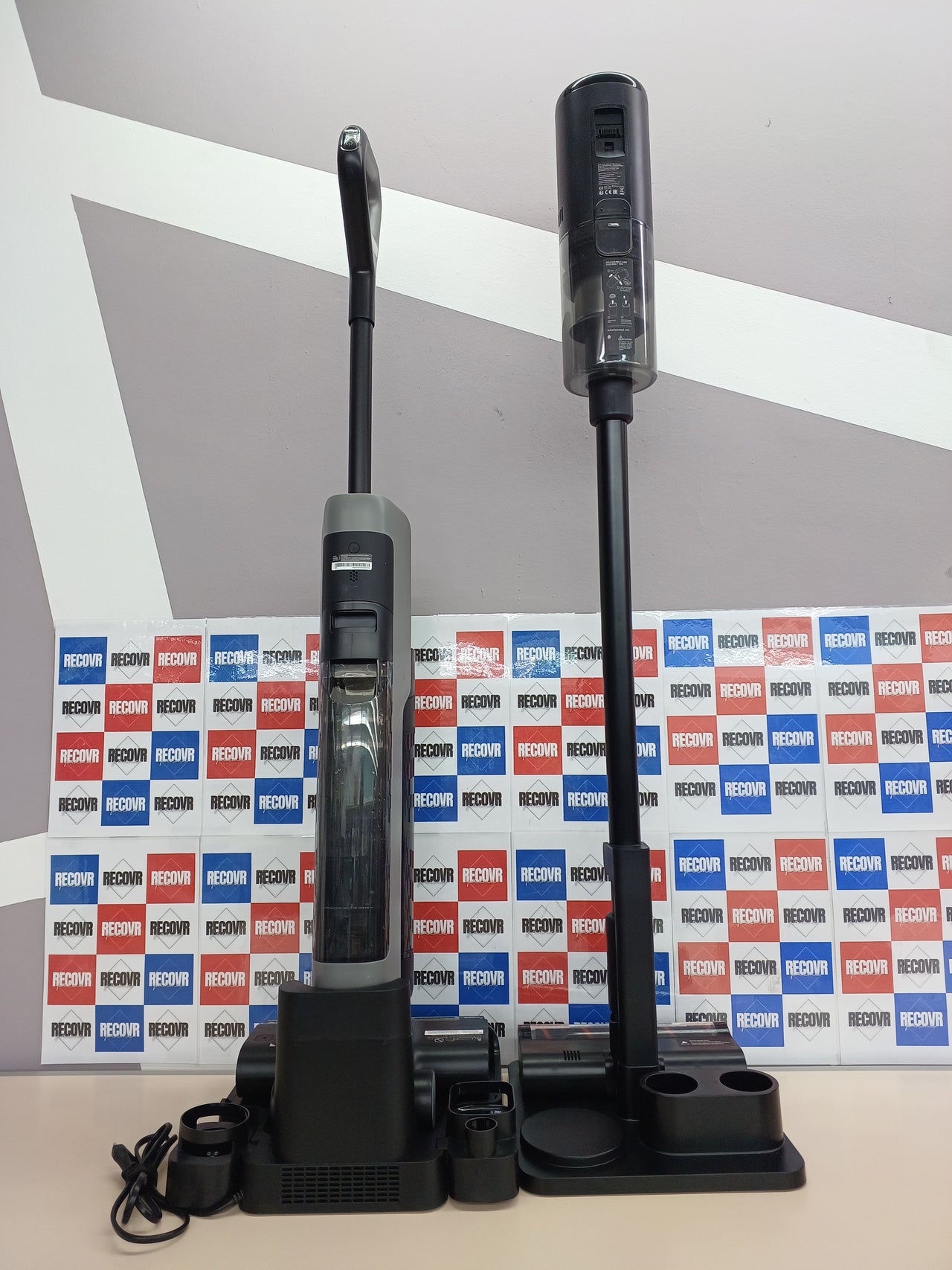 DREAME H12 Dual Aspiradora en Seco y Húmedo, 16000PA Aspiradora Escoba sin Cable 4 en 1, Autolimpieza a 55 °C, Secado con Aire Caliente, Limpieza de Borde a Borde, 4 Modos de Limpieza