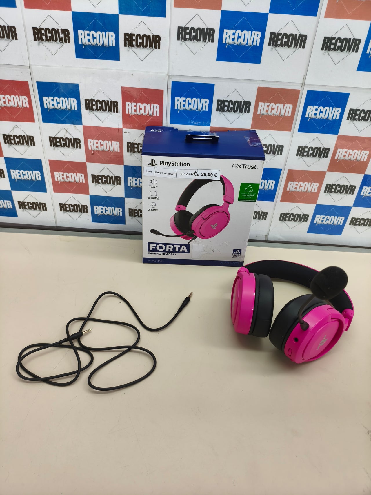Auriculares gaming Trust GXT 498P Forta para PS5 oficiales rosa