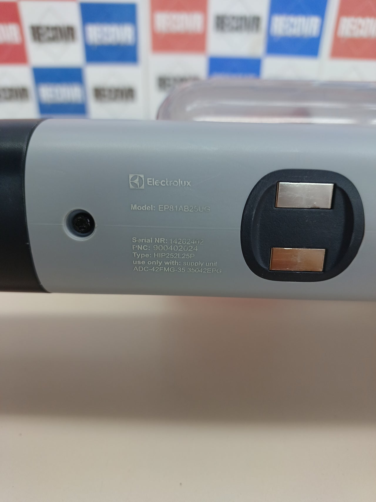 ELECTROLUX EP81AB25UG Aspirador de escobillas, Gris