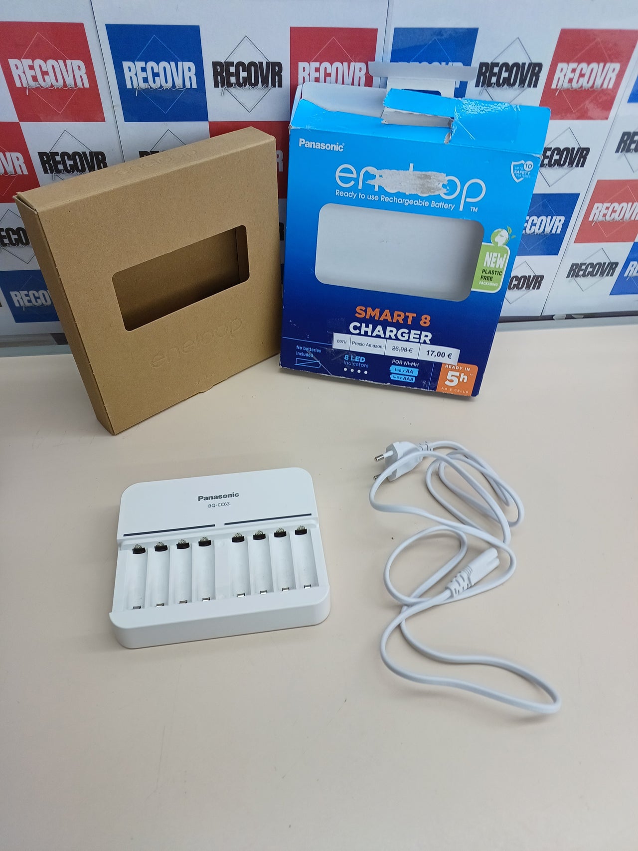 Cargador 1-8 pilas AA/AAA 5h seguridad Eneloop