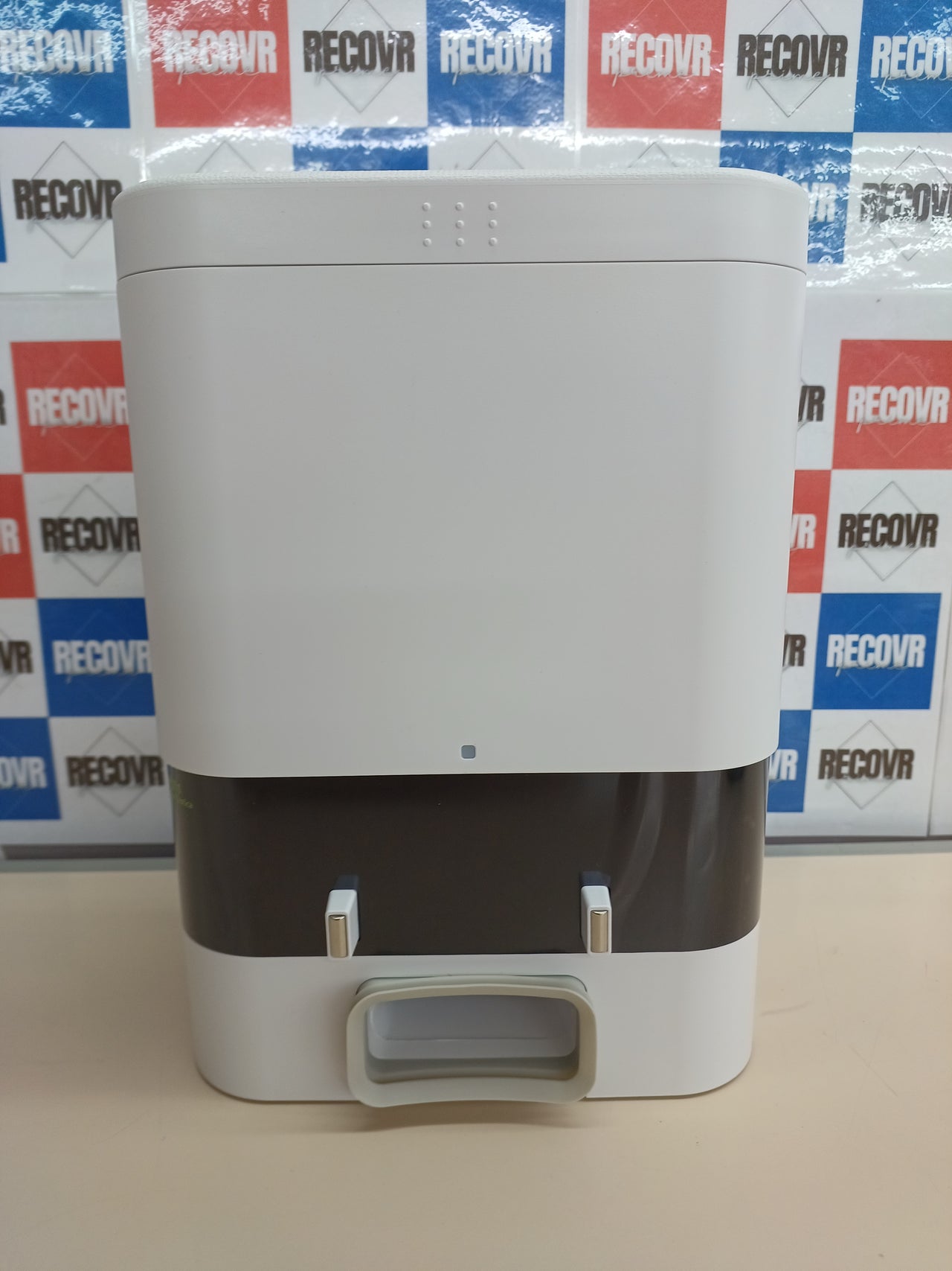 Robot aspirador con autovaciado 7000 Pa – iRobot