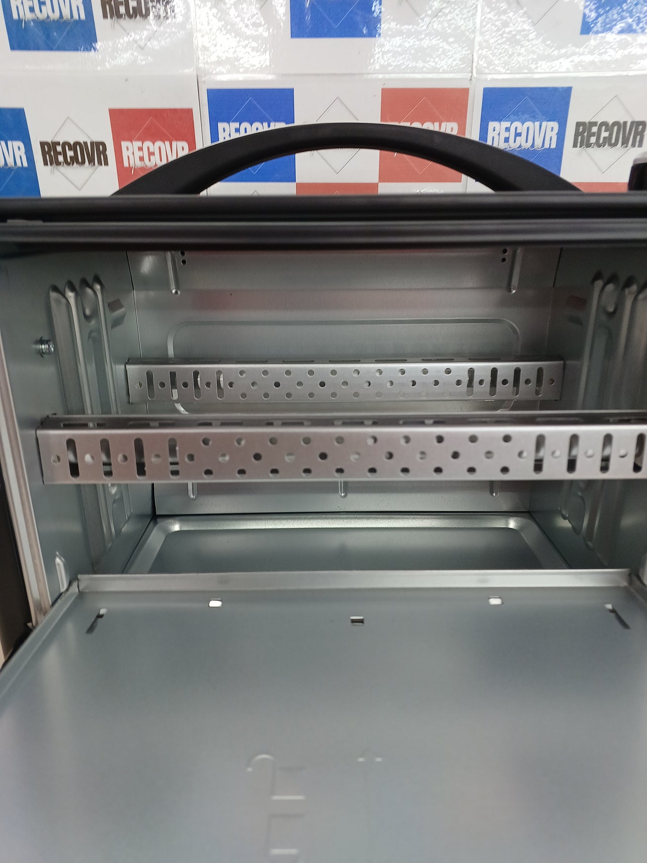 Mini horno eléctrico 10L con temporizador y 230 °C – Cecotec