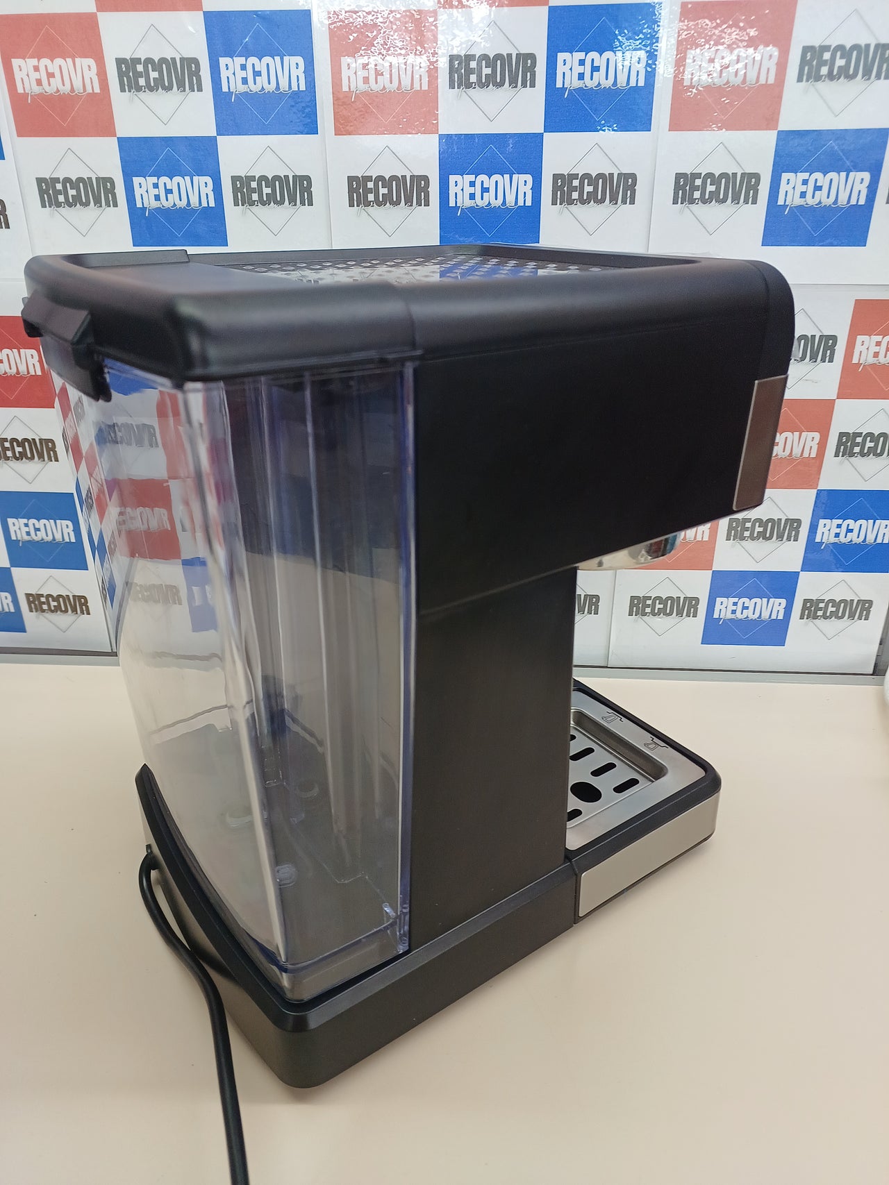 Cafetera express 20 bares con leche 500 ml táctil - Cecotec
