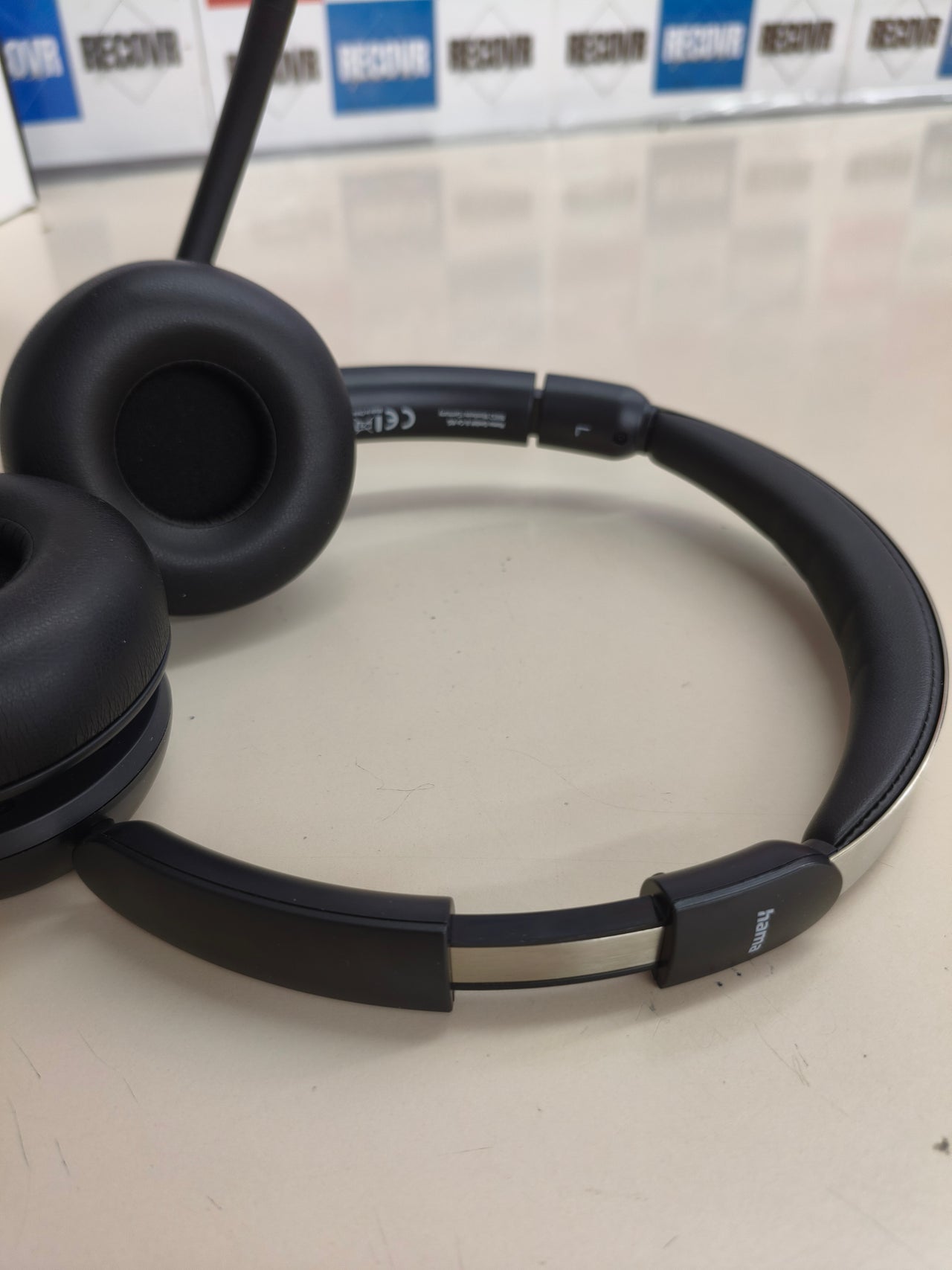 Auricular Bluetooth mono con base de carga para PC