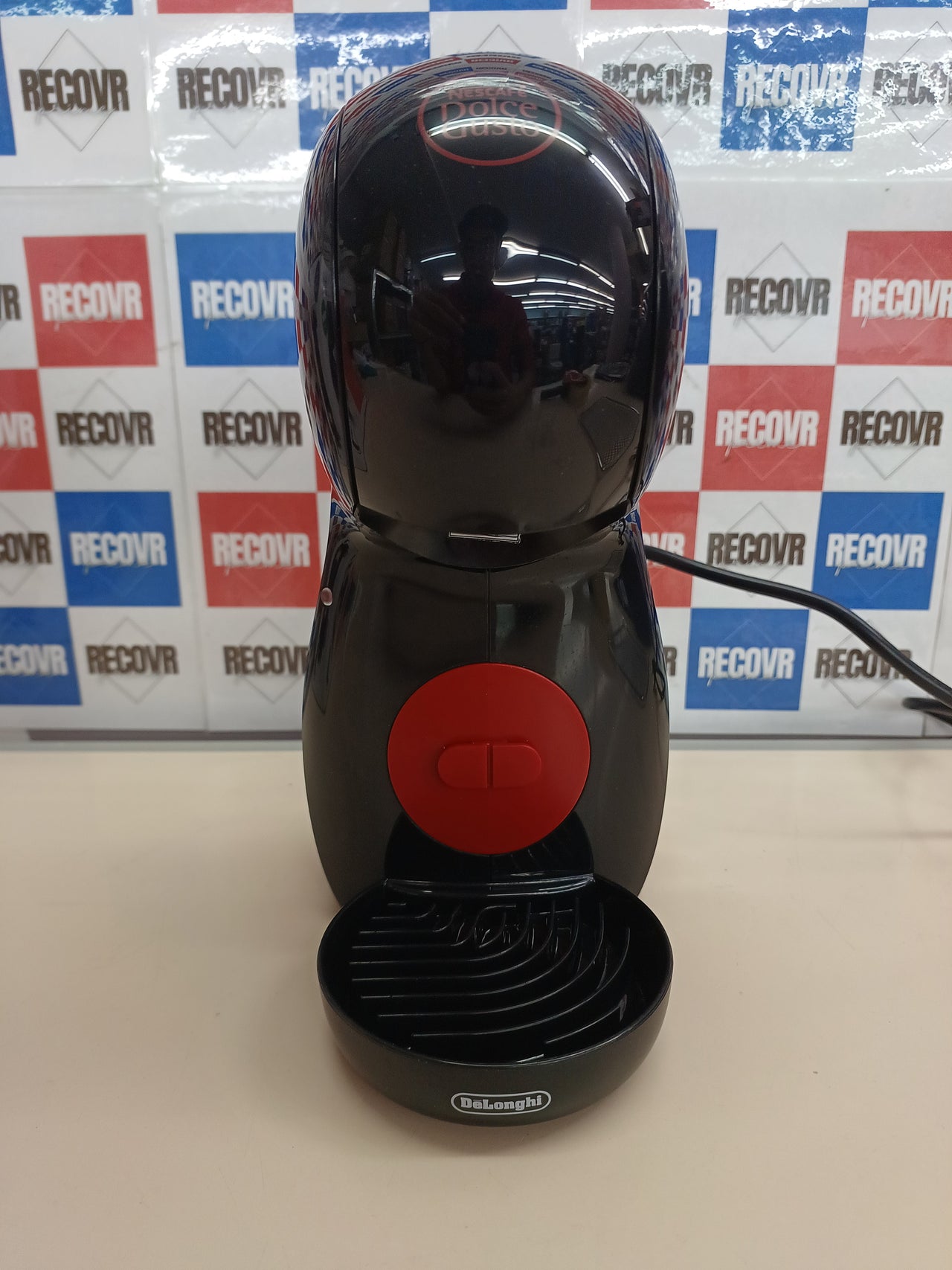 Cafetera cápsulas compacta 1500 W – De'Longhi
