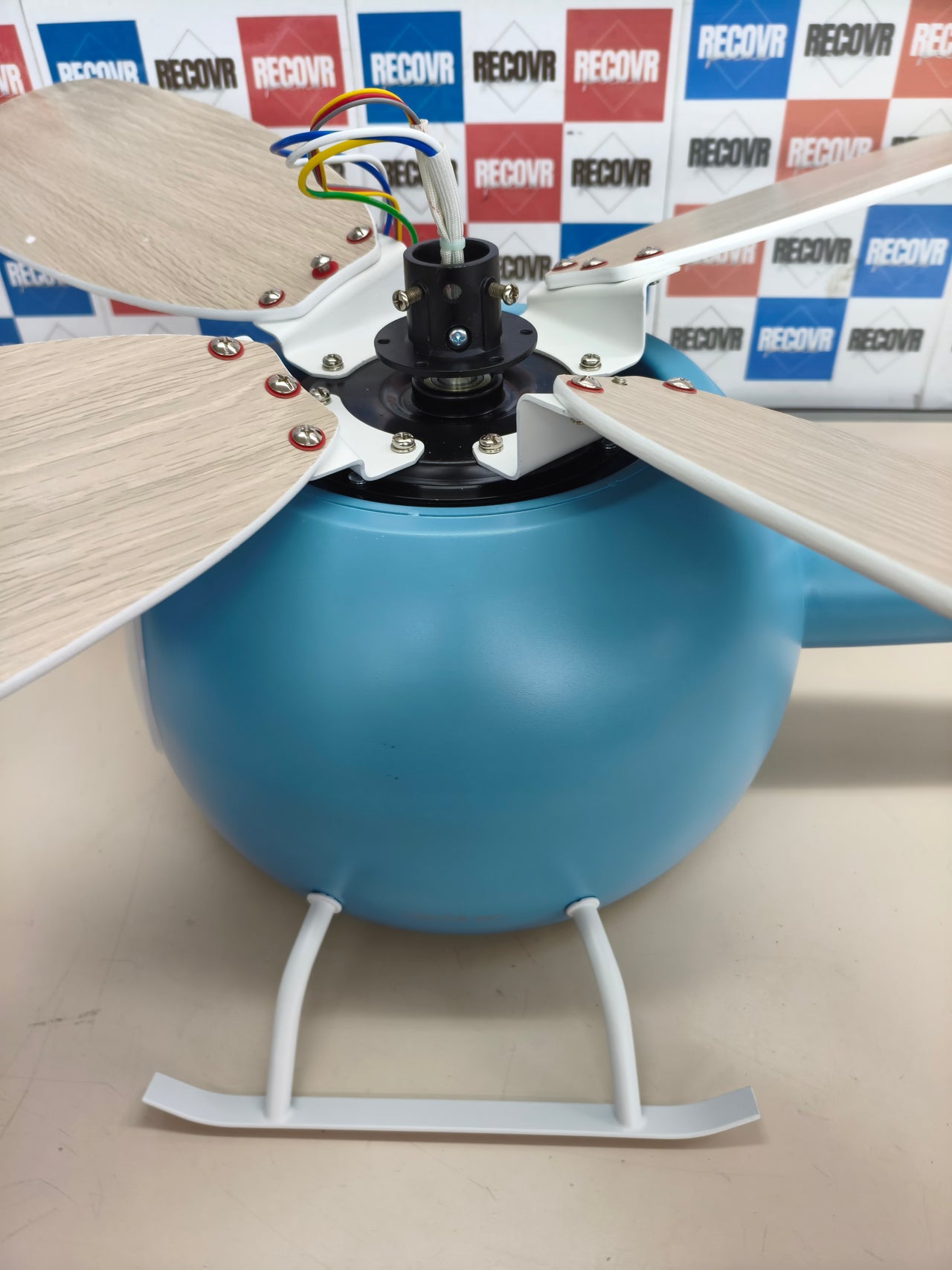 Ventilador de techo con luz Cecotec EnergySilence Aero 4600 Helicopter 39" motor DC 36W